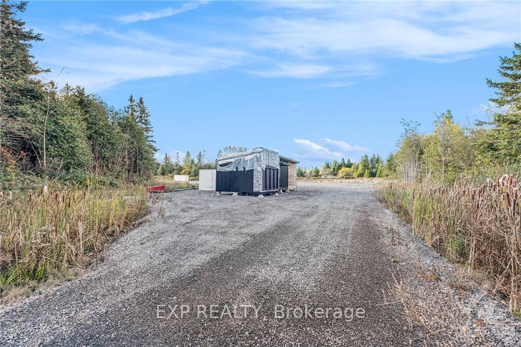Photo 10 of 2225 Shanna Road, Ottawa, Huntley Ward (North East) — HOMEH