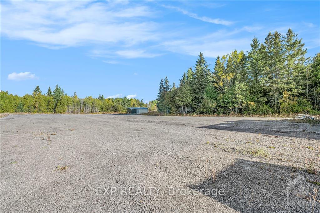Photo 12 of 2225 Shanna Road, Ottawa, Huntley Ward (North East) — HOMEH