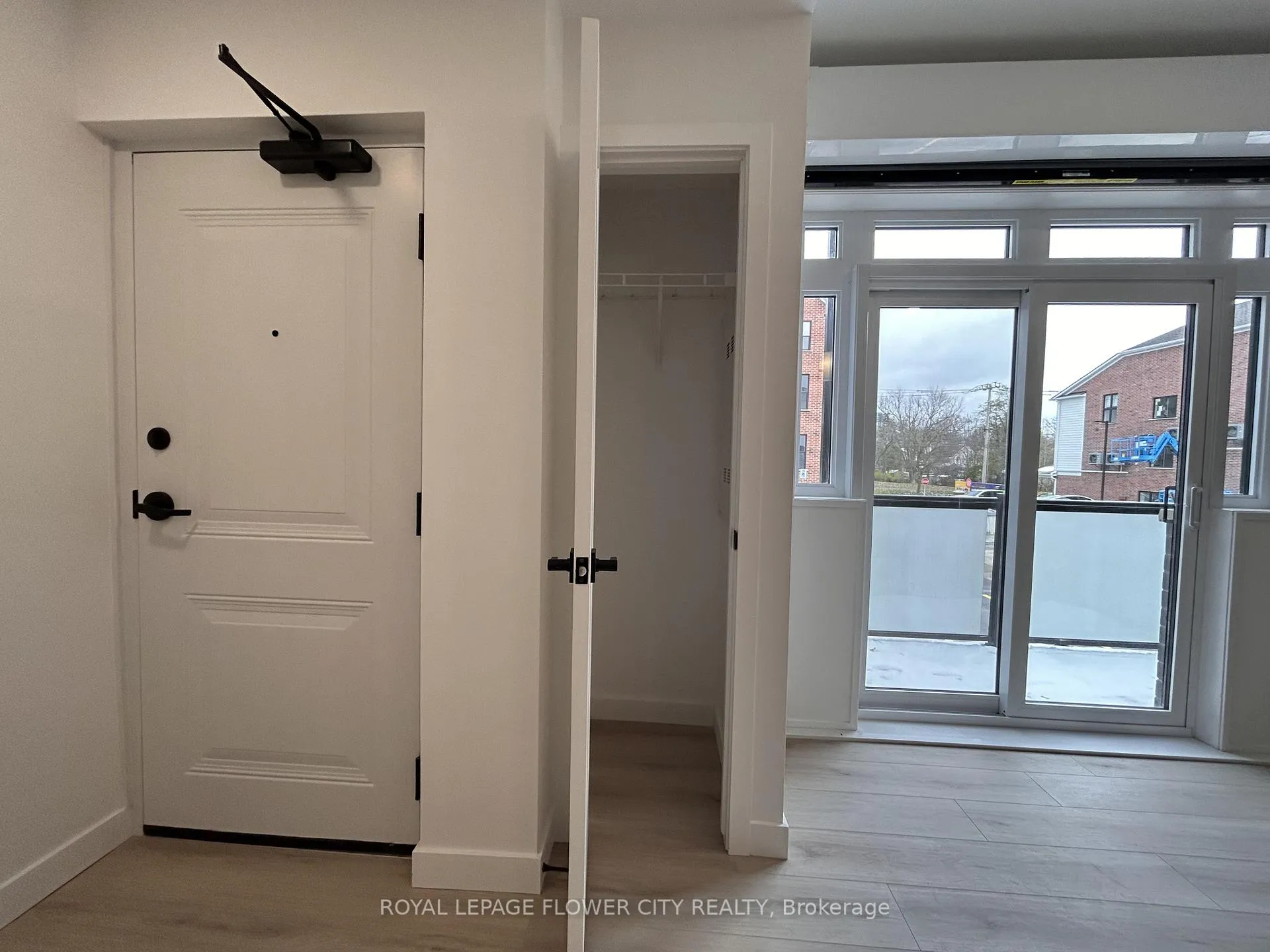 Photo 8 of Unit 49, 31 Mill Street, Kitchener — HOMEH