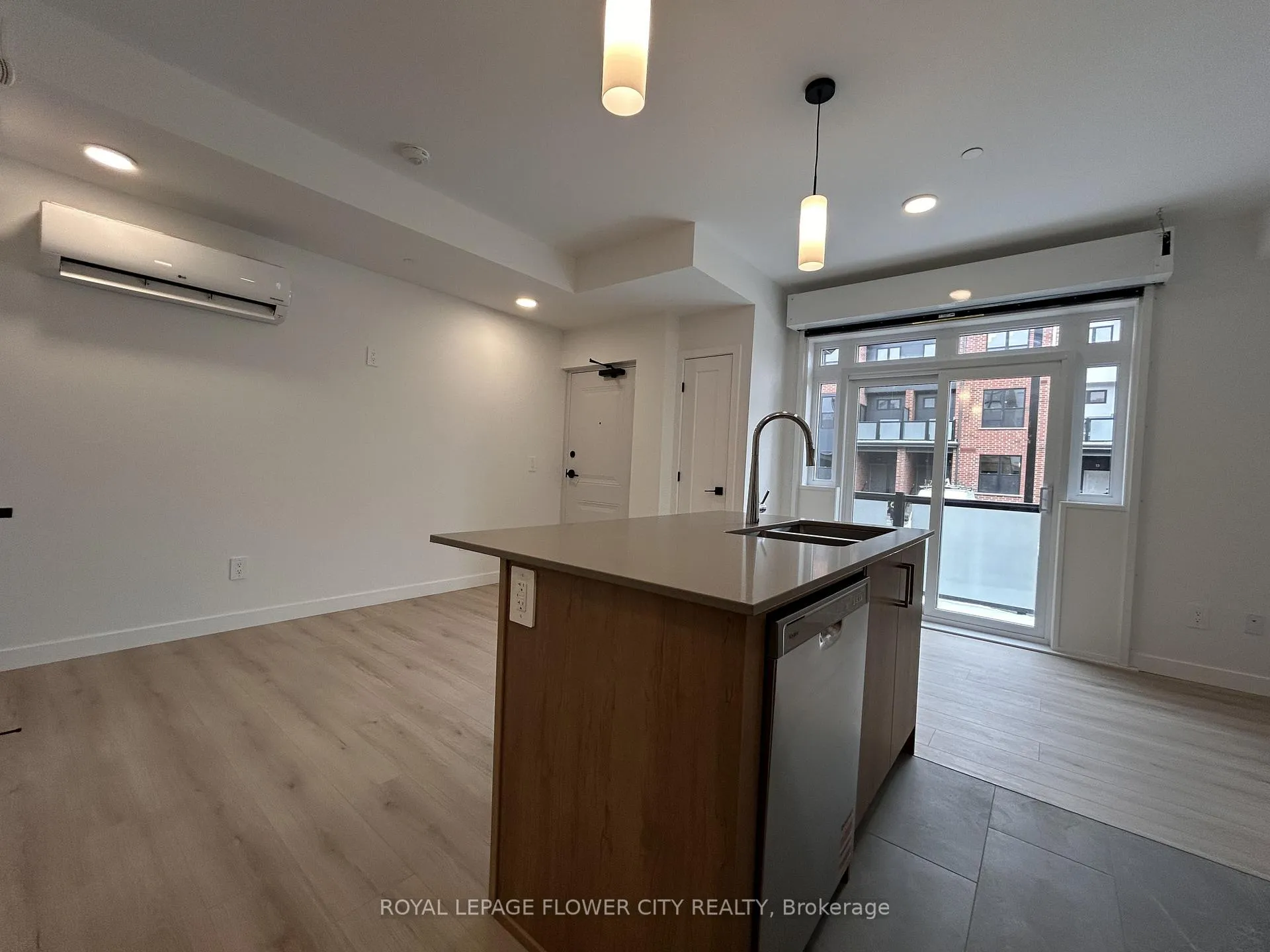 Photo 10 of Unit 49, 31 Mill Street, Kitchener — HOMEH