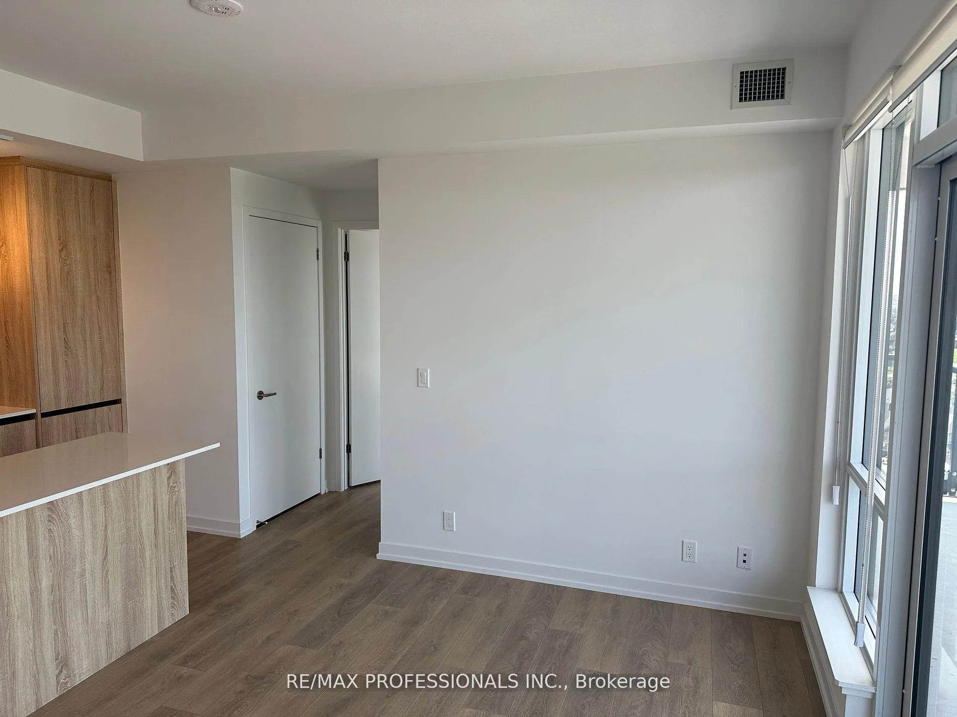 Photo 6 of Unit B1203, 7950 Bathurst Street, Vaughan, Beverley Glen — HOMEH