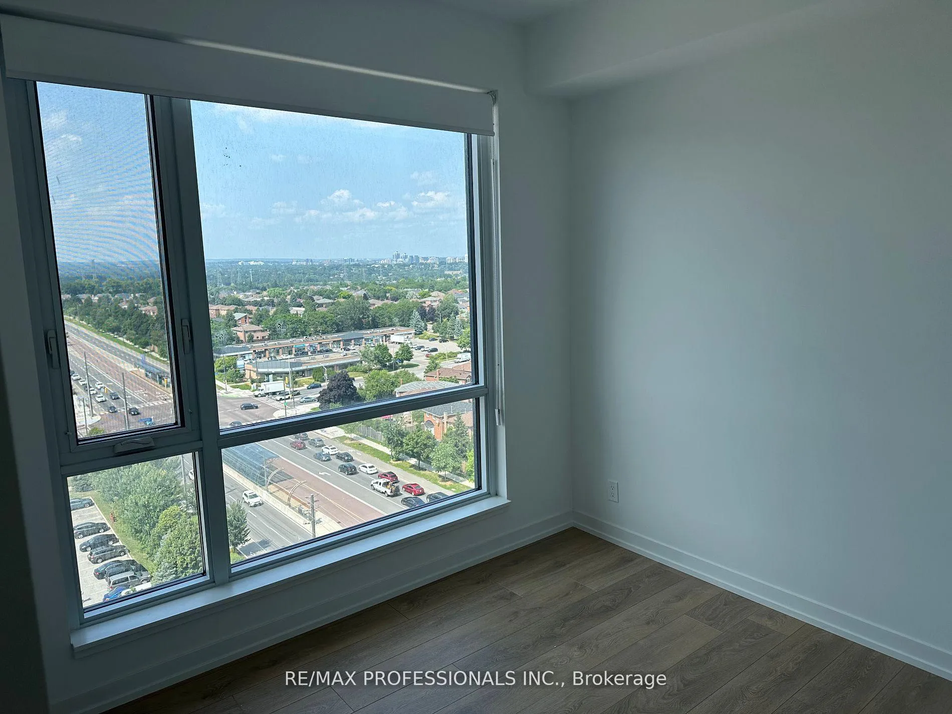Photo 8 of Unit B1203, 7950 Bathurst Street, Vaughan, Beverley Glen — HOMEH