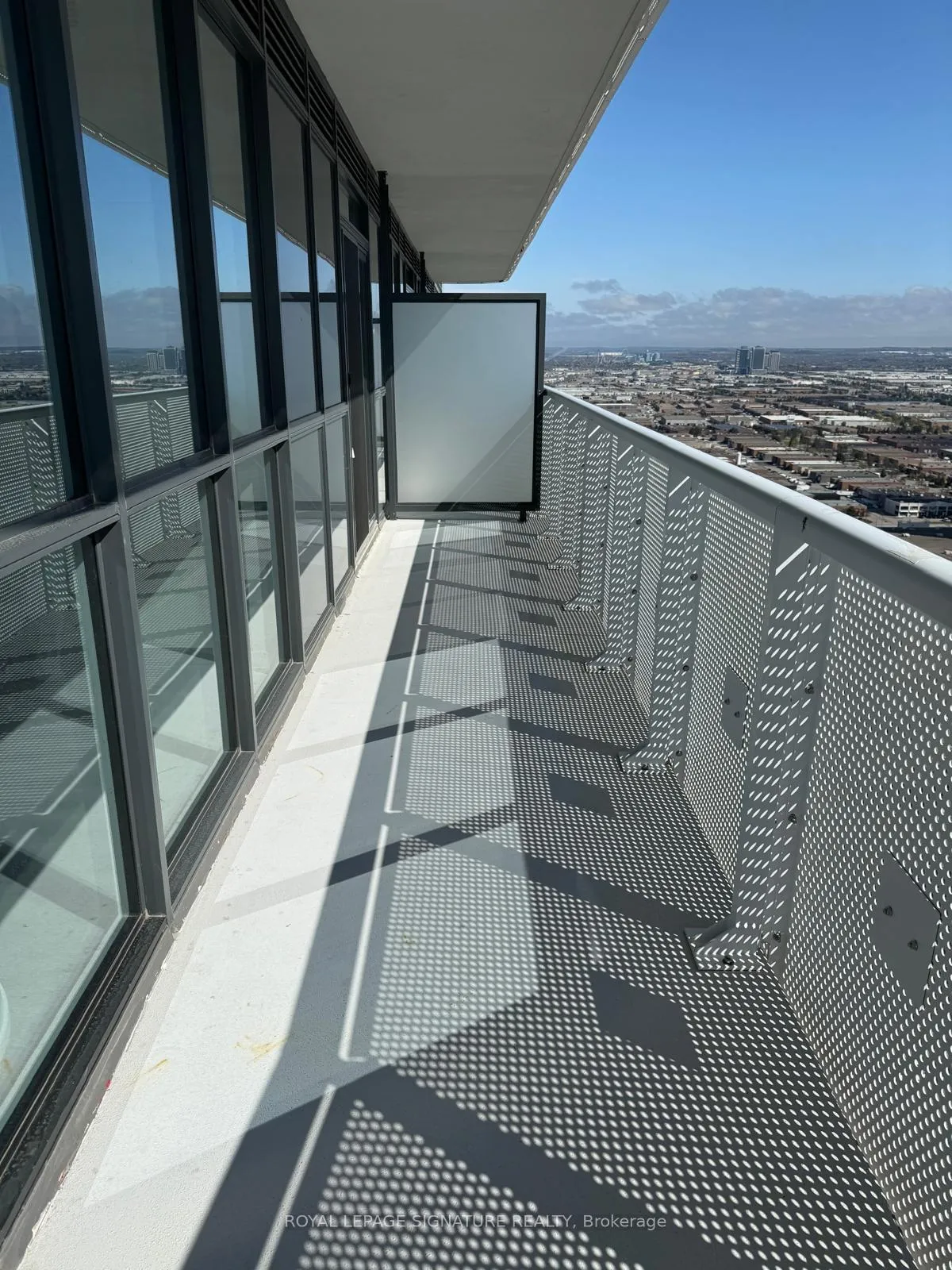 Photo 6 of Unit 4002, 225 Commerce Street, Vaughan, Vaughan Corporate Centre — HOMEH