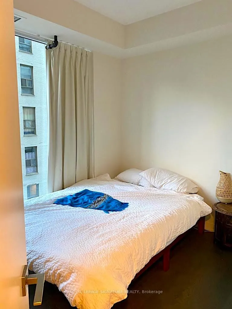 Photo 8 of Unit 511, 17 Dundonald Street, Toronto, Church-Yonge Corridor — HOMEH