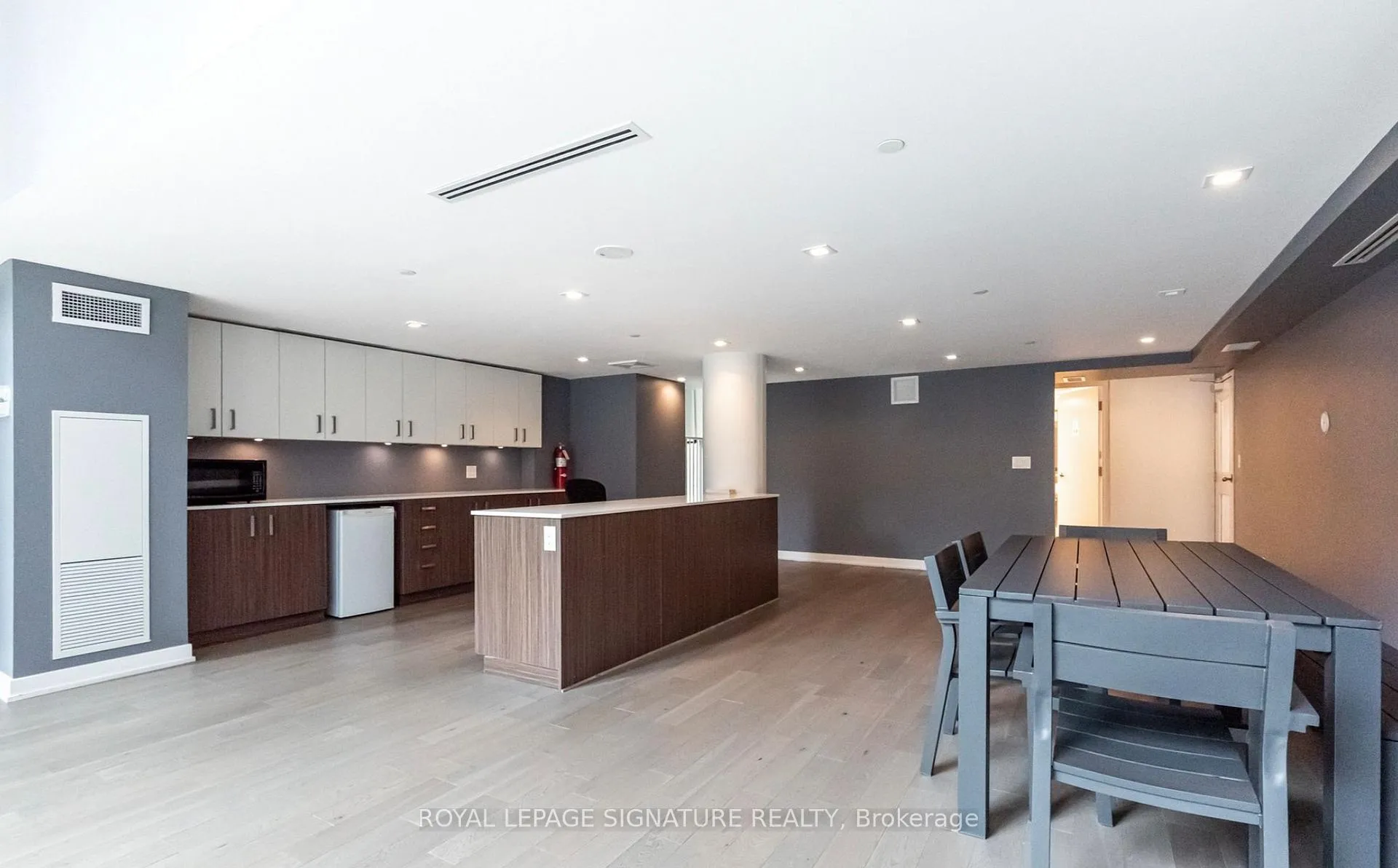 Photo 20 of Unit 511, 17 Dundonald Street, Toronto, Church-Yonge Corridor — HOMEH