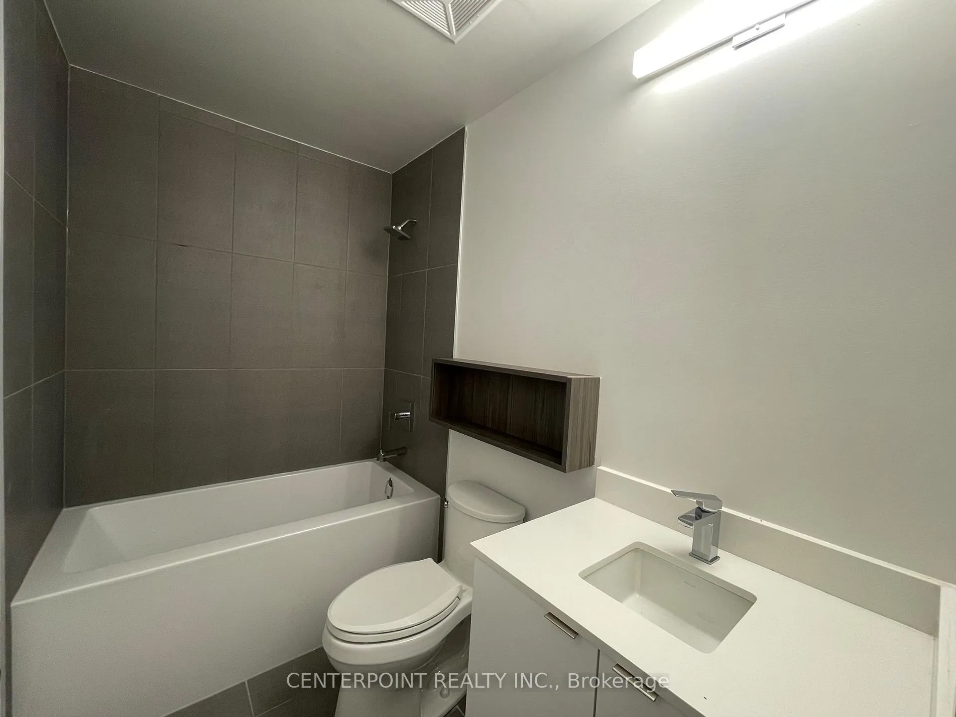 Photo 10 of Unit 1621, 60 Princess Street, Toronto, Waterfront Communities — HOMEH