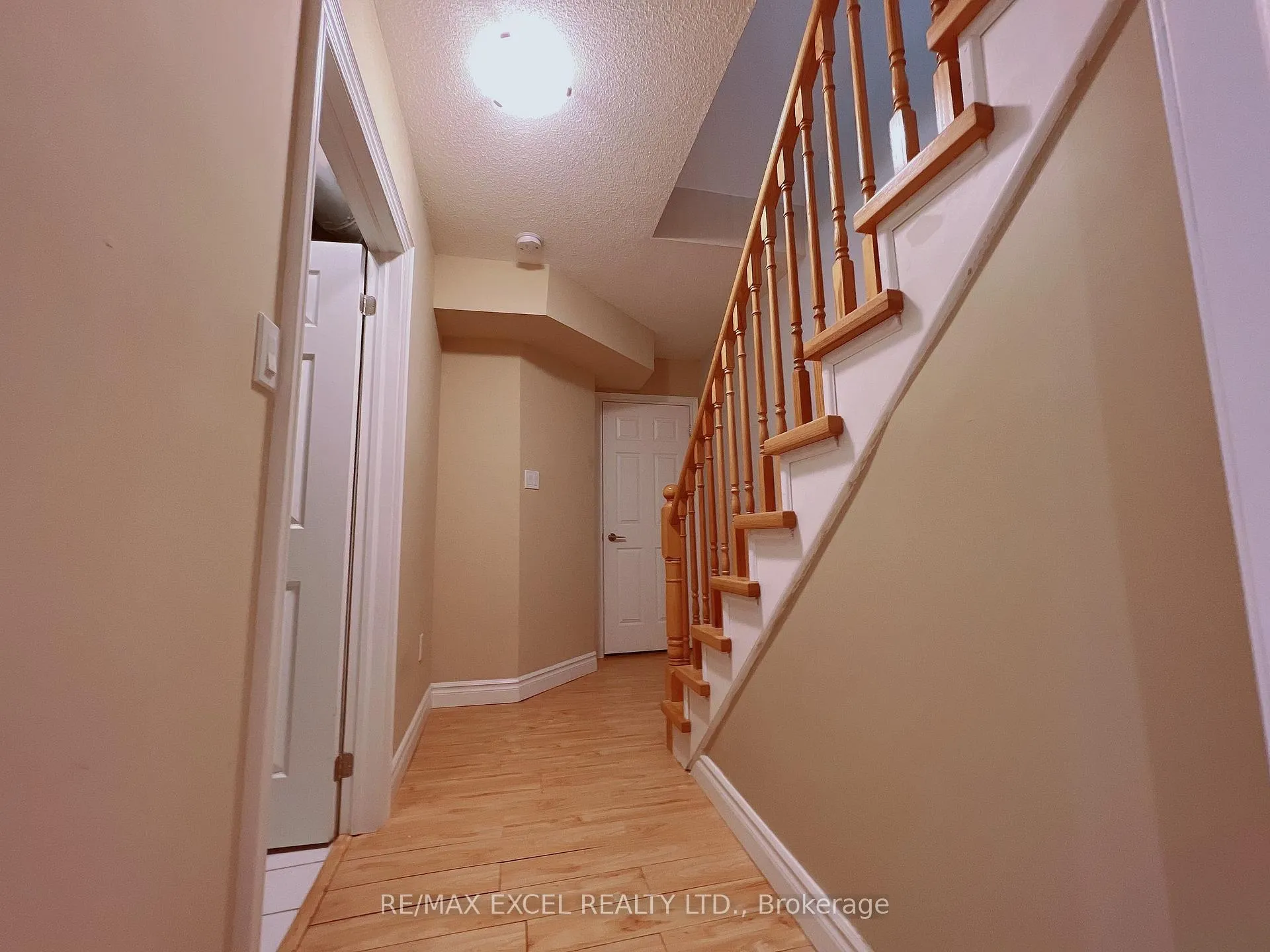 Photo 8 of 16 Times Avenue, Markham, Commerce Valley — HOMEH