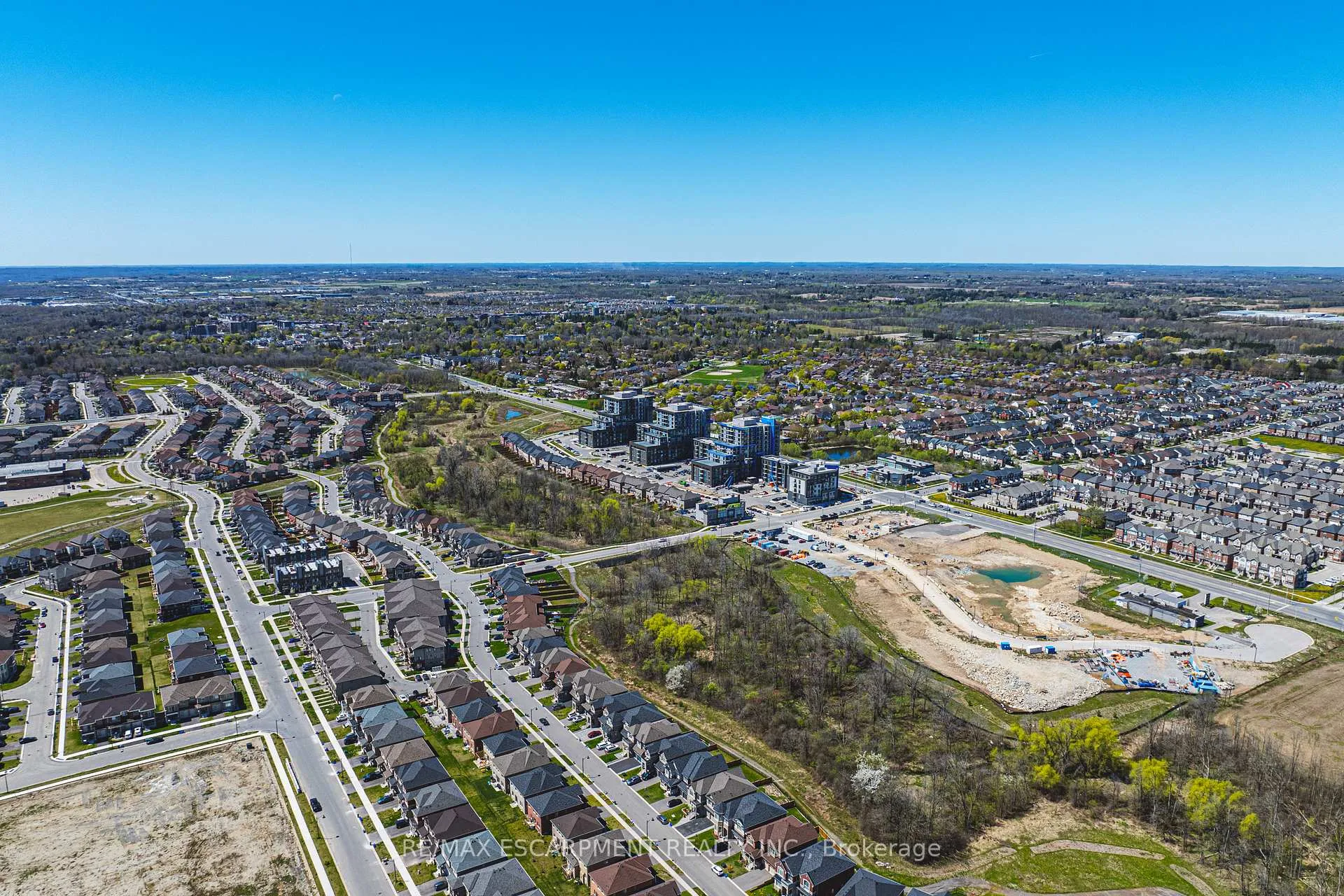 Photo 30 of Unit 327, 460 Dundas Street E, Hamilton, Waterdown — HOMEH