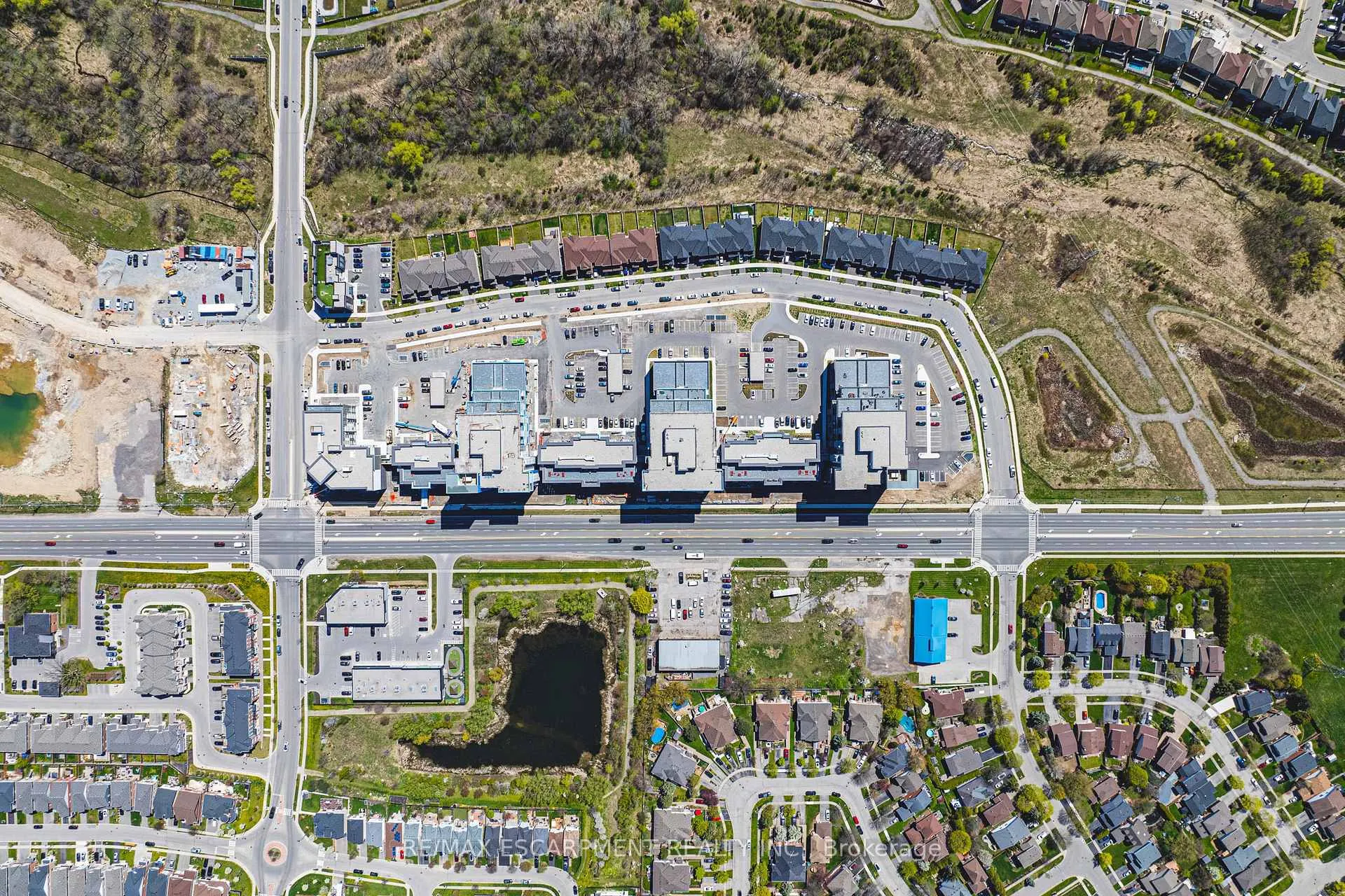 Photo 31 of Unit 327, 460 Dundas Street E, Hamilton, Waterdown — HOMEH