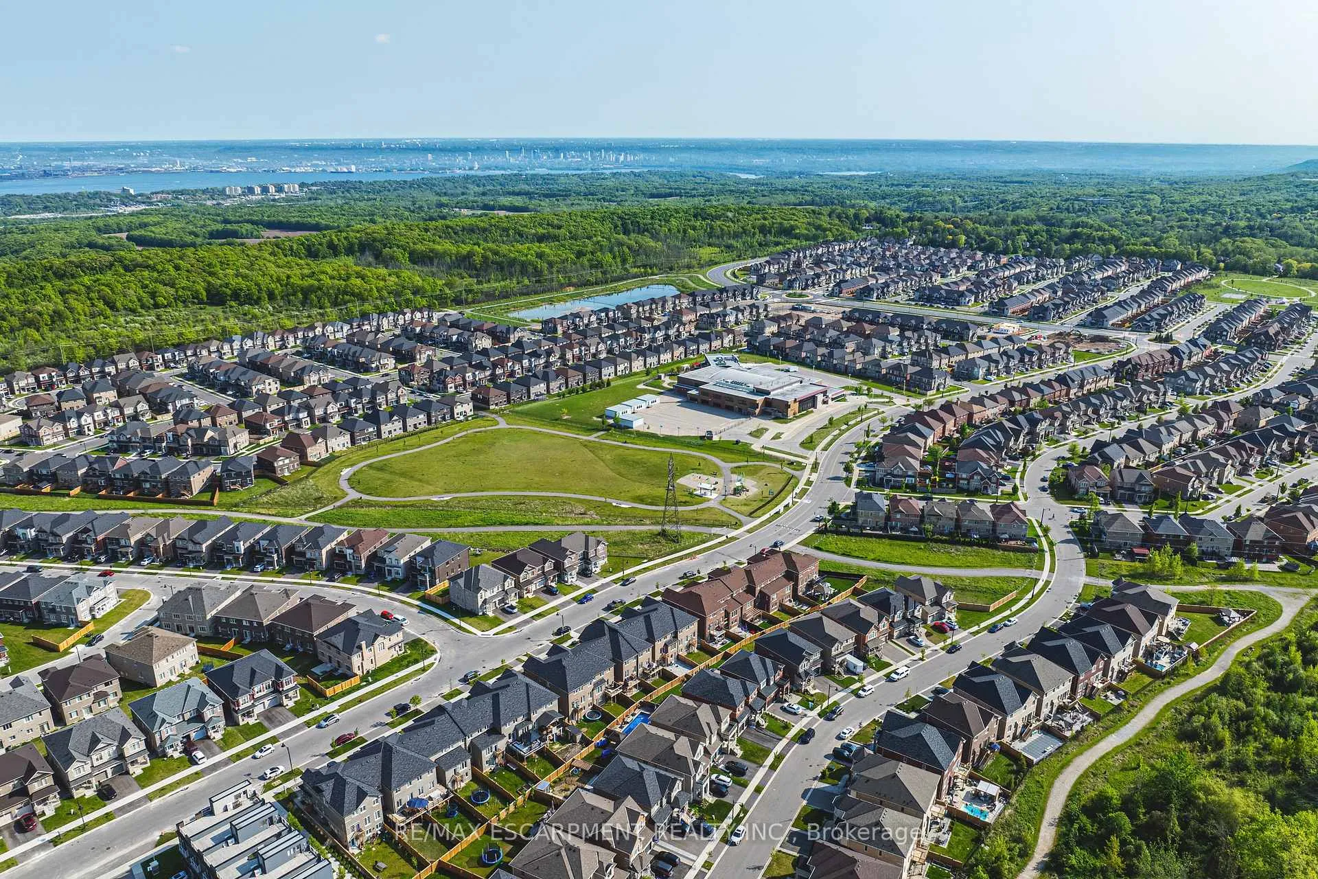 Photo 33 of Unit 327, 460 Dundas Street E, Hamilton, Waterdown — HOMEH