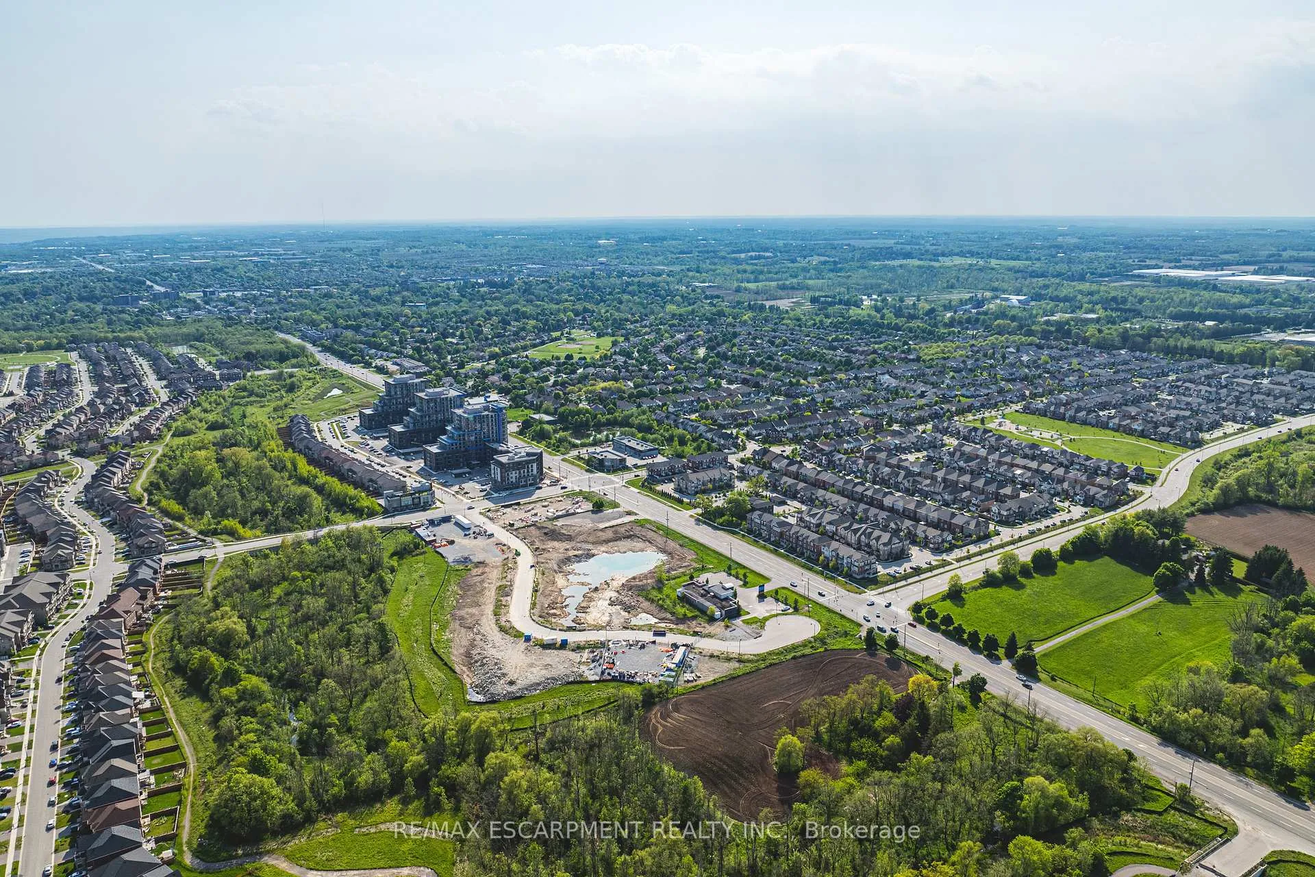 Photo 35 of Unit 327, 460 Dundas Street E, Hamilton, Waterdown — HOMEH