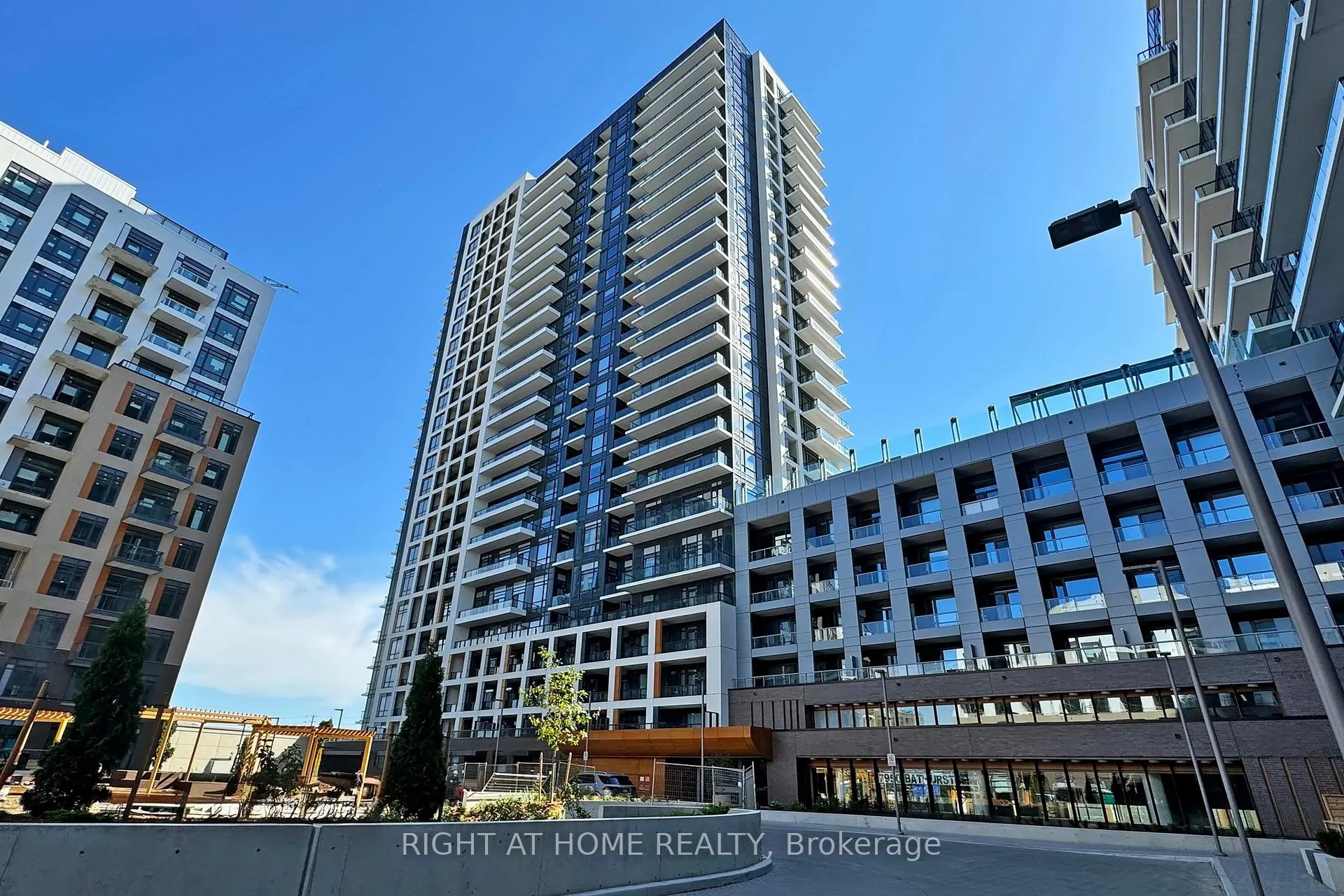 Photo 1 of Unit 1211, 7950 Bathurst Street, Vaughan, Beverley Glen — HOMEH