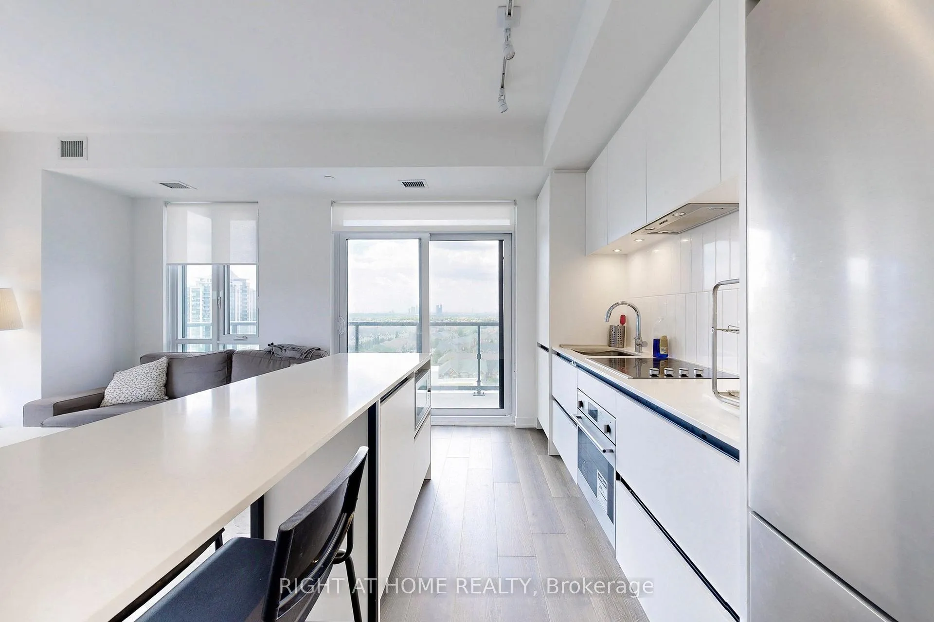 Photo 13 of Unit 1211, 7950 Bathurst Street, Vaughan, Beverley Glen — HOMEH