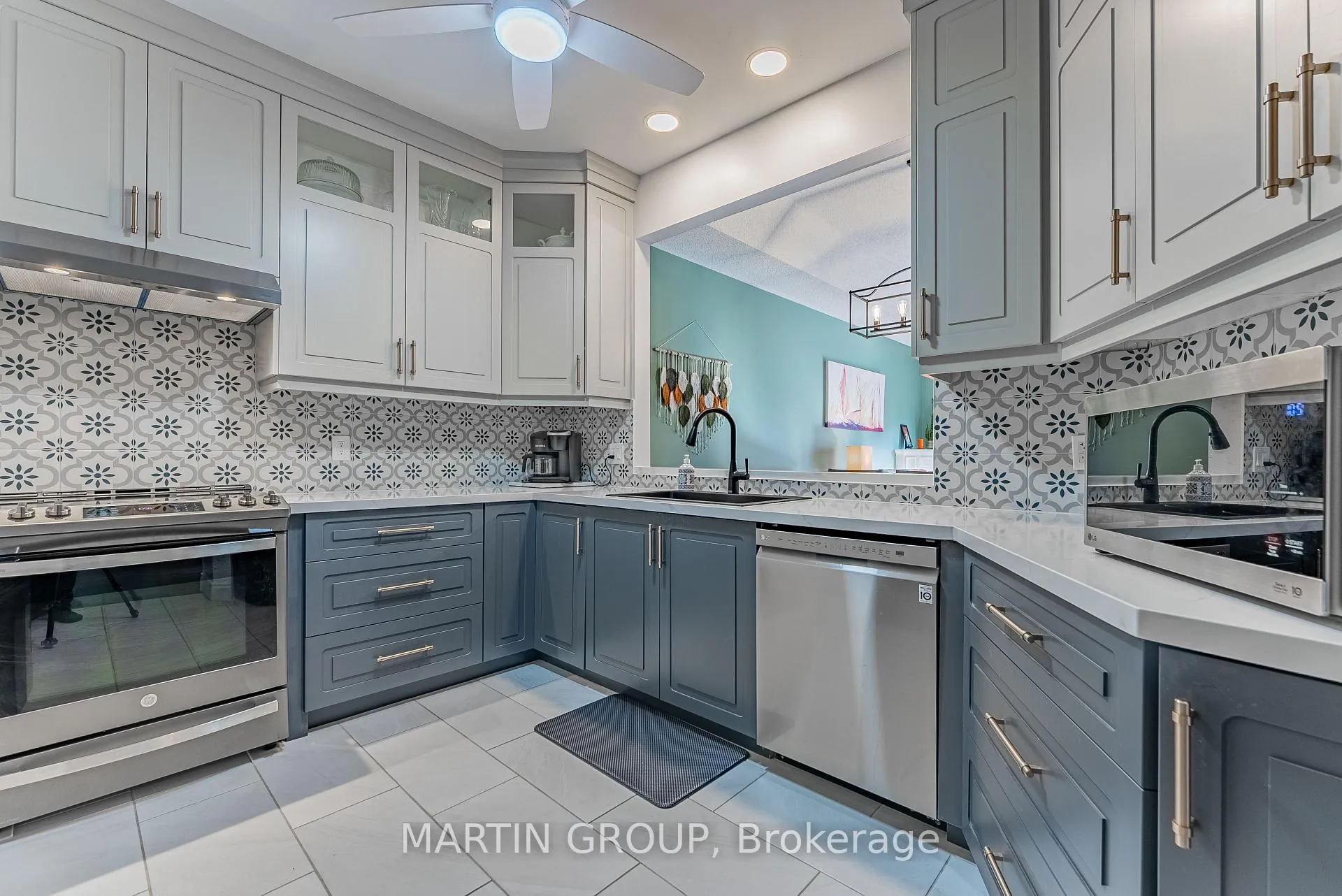 Photo 9 of 21 Critzia Drive, Hamilton, Mount Hope — HOMEH