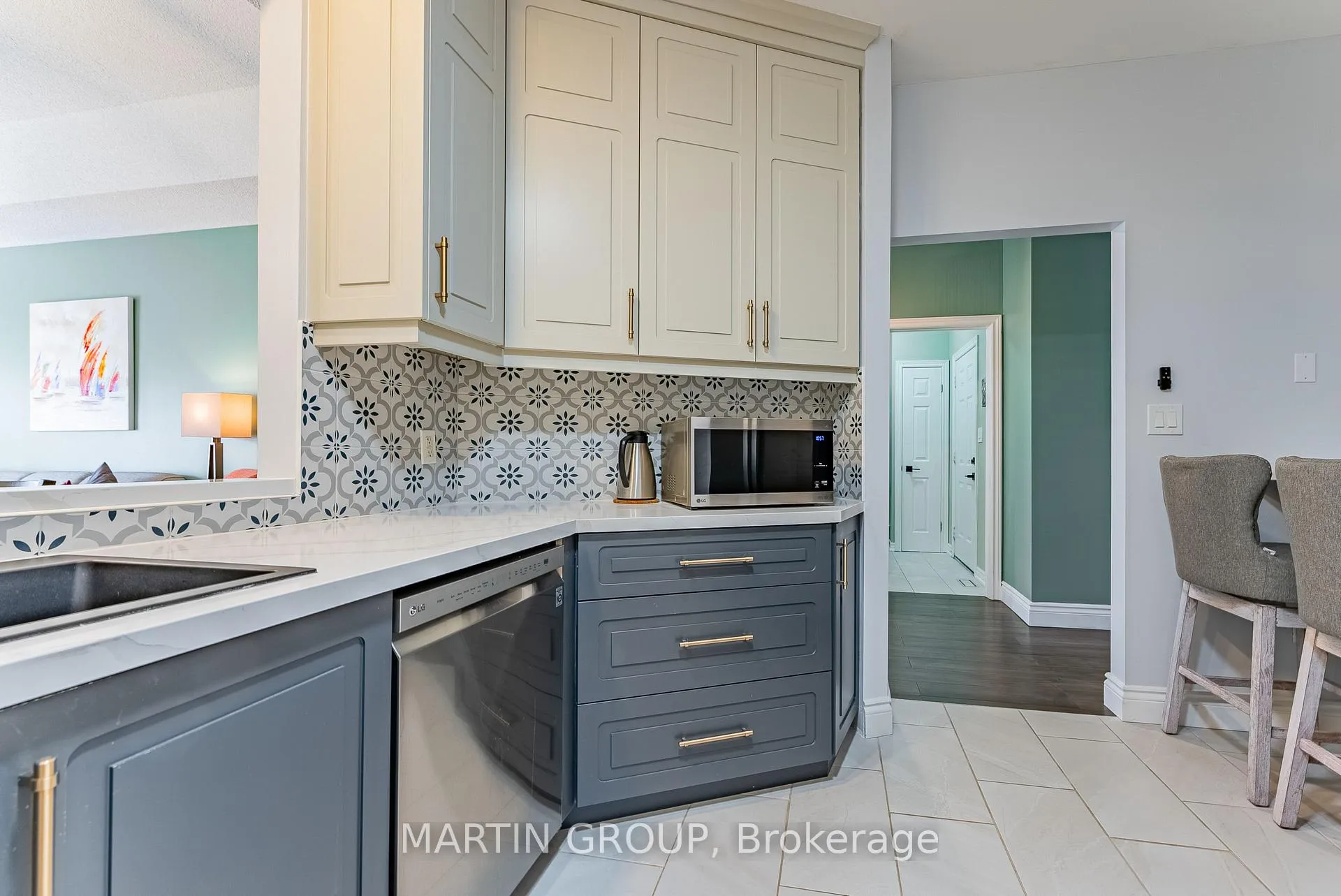 Photo 12 of 21 Critzia Drive, Hamilton, Mount Hope — HOMEH