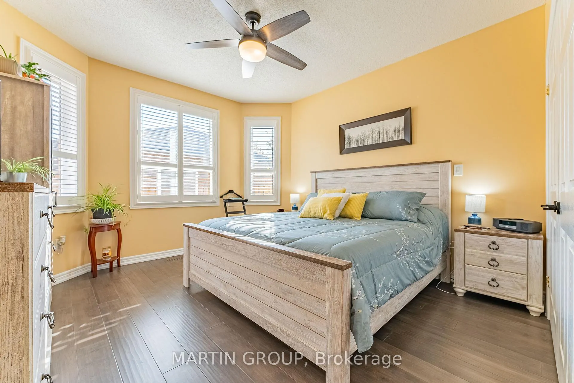 Photo 13 of 21 Critzia Drive, Hamilton, Mount Hope — HOMEH