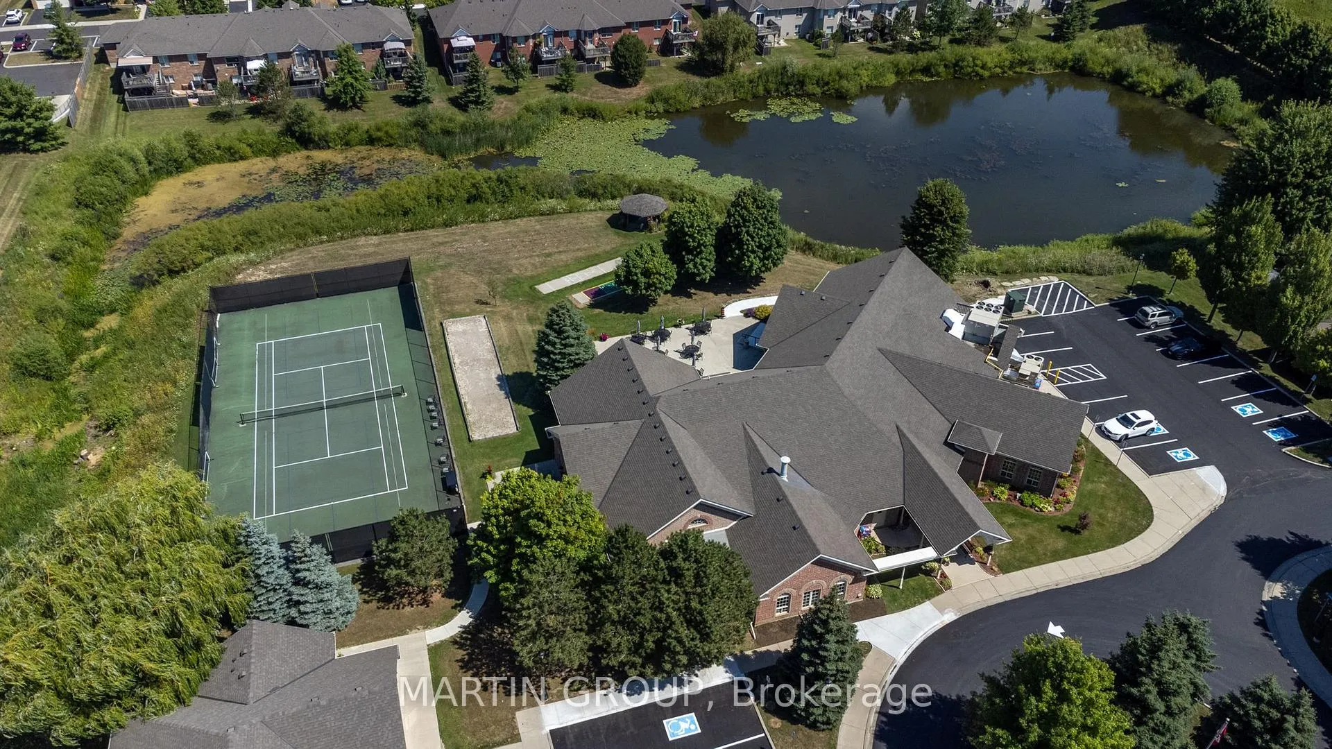 Photo 32 of 21 Critzia Drive, Hamilton, Mount Hope — HOMEH