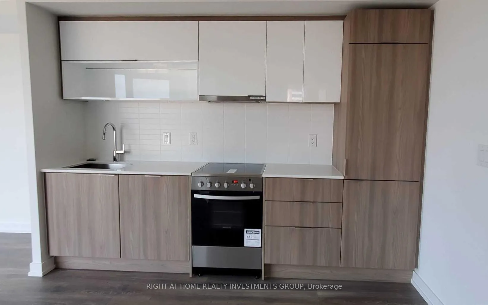 Photo 2 of Unit 1004, 159 Wellesley Street, Toronto, Cabbagetown-South St. James Town — HOMEH