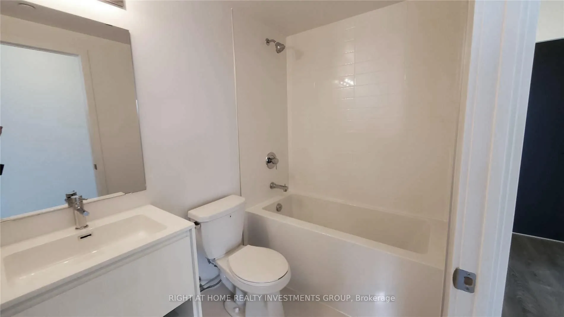 Photo 5 of Unit 1004, 159 Wellesley Street, Toronto, Cabbagetown-South St. James Town — HOMEH