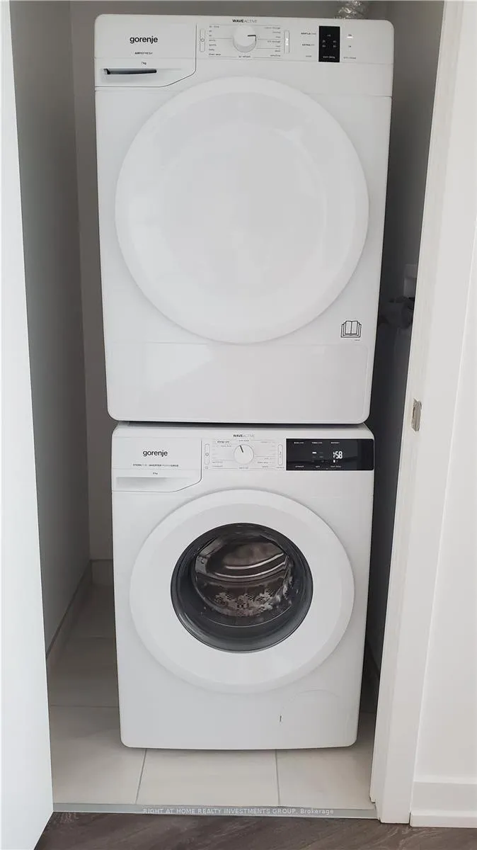Photo 6 of Unit 1004, 159 Wellesley Street, Toronto, Cabbagetown-South St. James Town — HOMEH