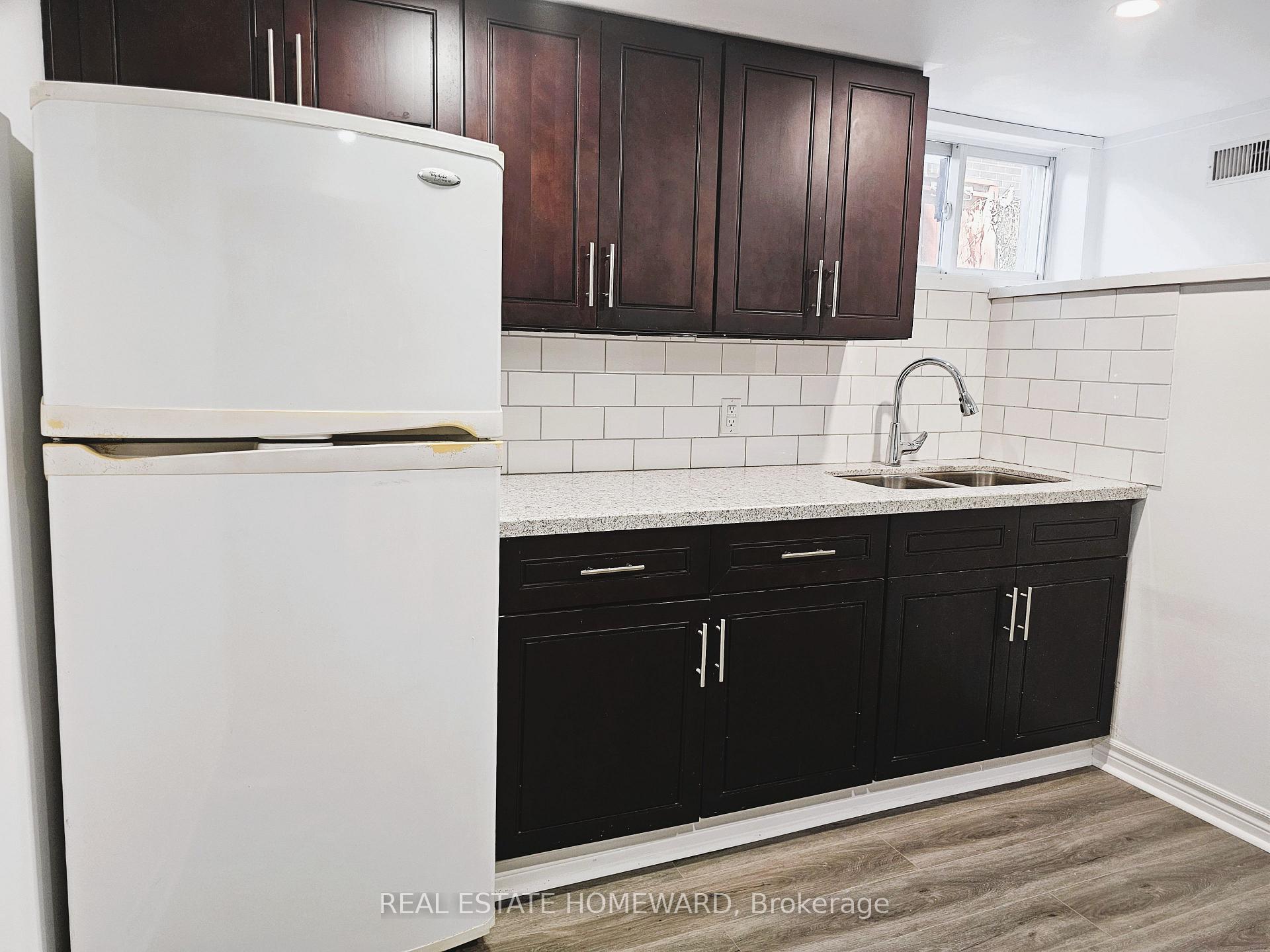 Photo 4 of Unit Lower, 4 Bennett Rd., Barrie, Wellington — HOMEH