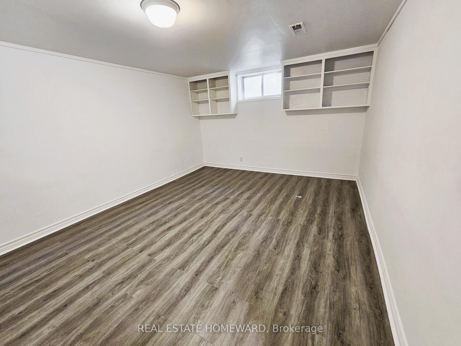 Photo 6 of Unit Lower, 4 Bennett Rd., Barrie, Wellington — HOMEH