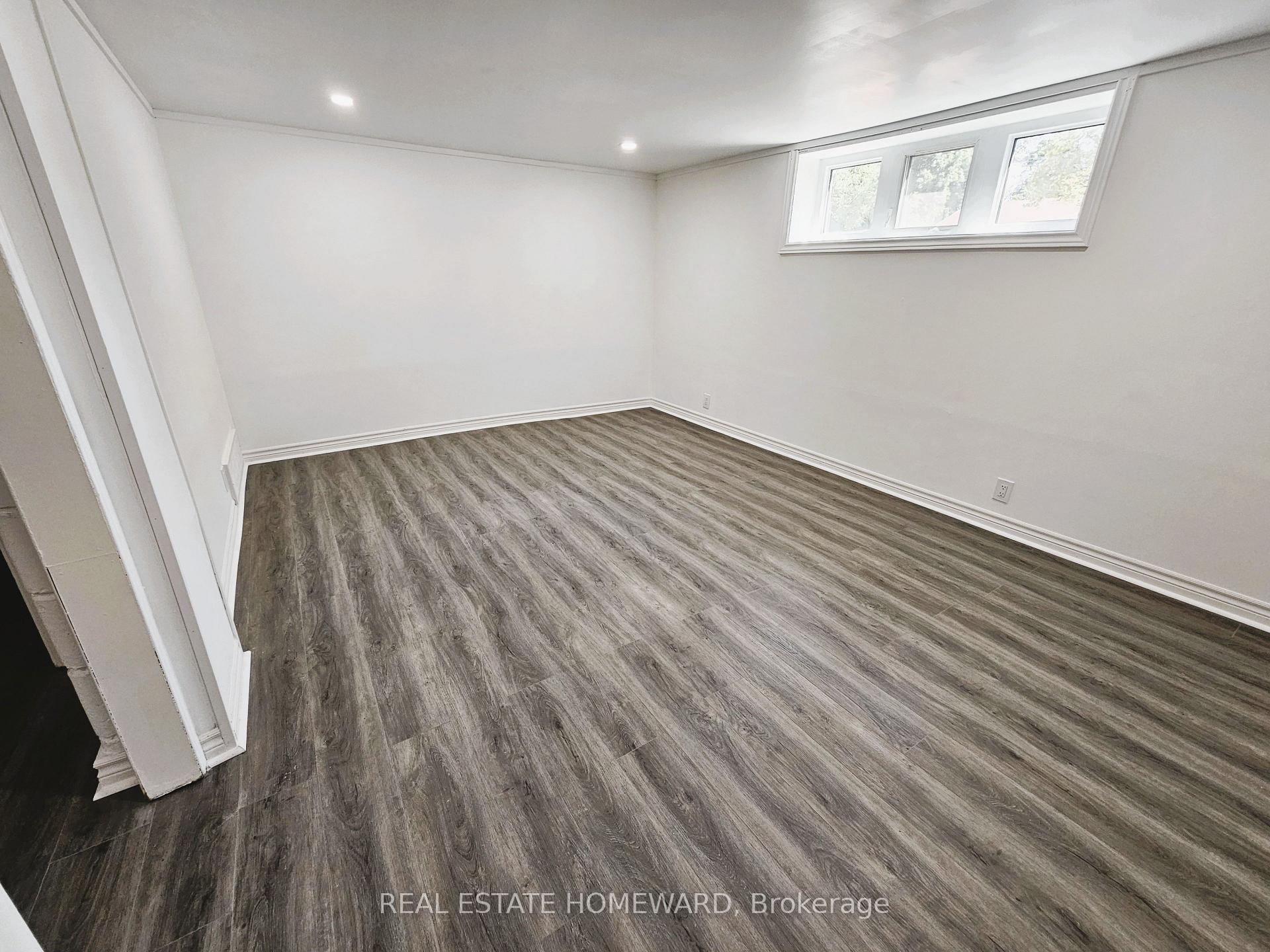 Photo 7 of Unit Lower, 4 Bennett Rd., Barrie, Wellington — HOMEH