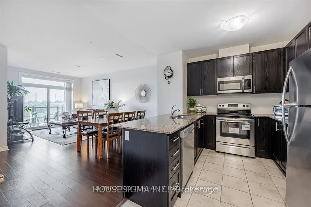 Photo 6 of Unit 203, 39 New Delhi Drive, Markham, Cedarwood — HOMEH