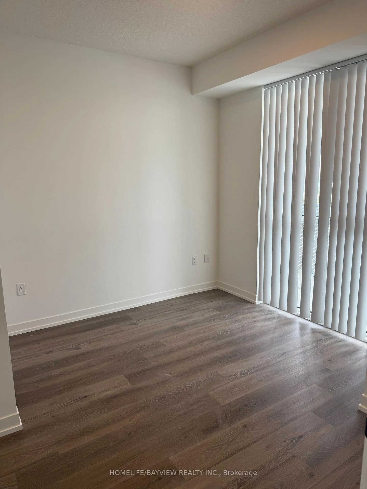 Photo 4 of Unit 606, 28 interchange Way, Vaughan, Vaughan Corporate Centre — HOMEH