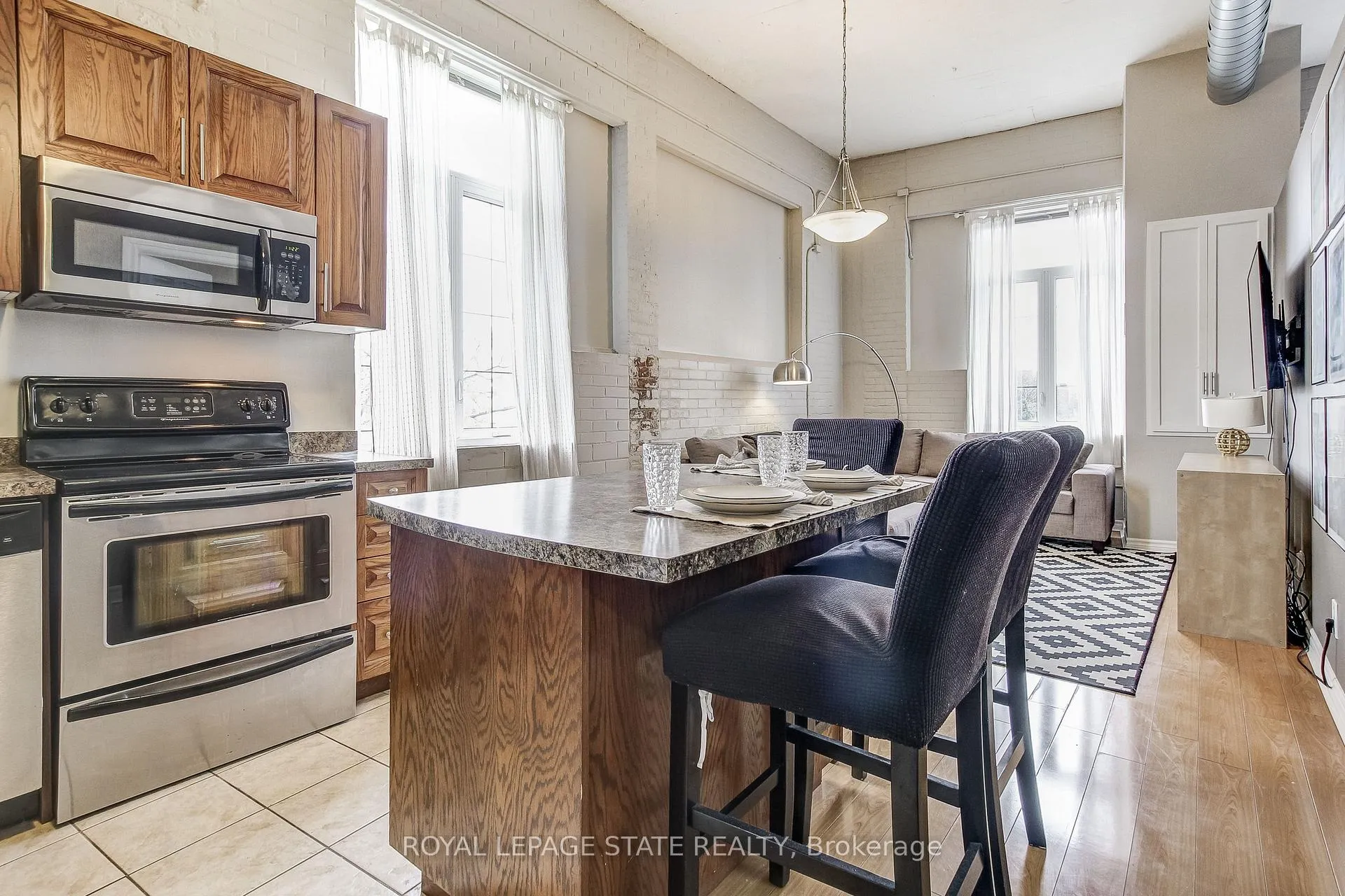 Photo 8 of Unit 204, 80 King William Street, Hamilton, Beasley — HOMEH