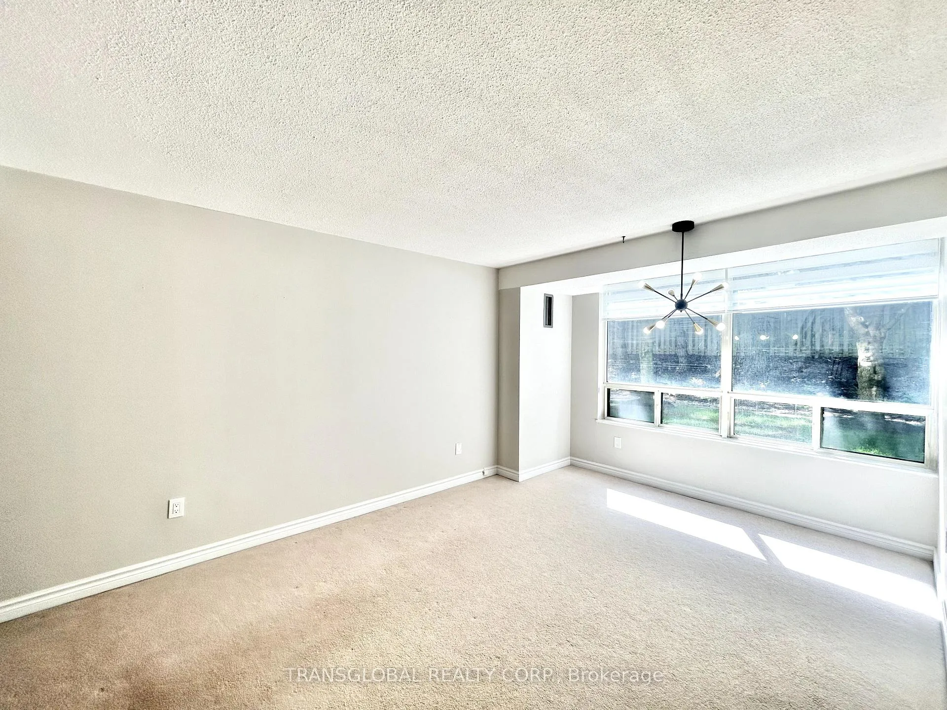 Photo 6 of Unit 219, 333 Clark Avenue W, Vaughan, Crestwood-Springfarm-Yorkhill — HOMEH
