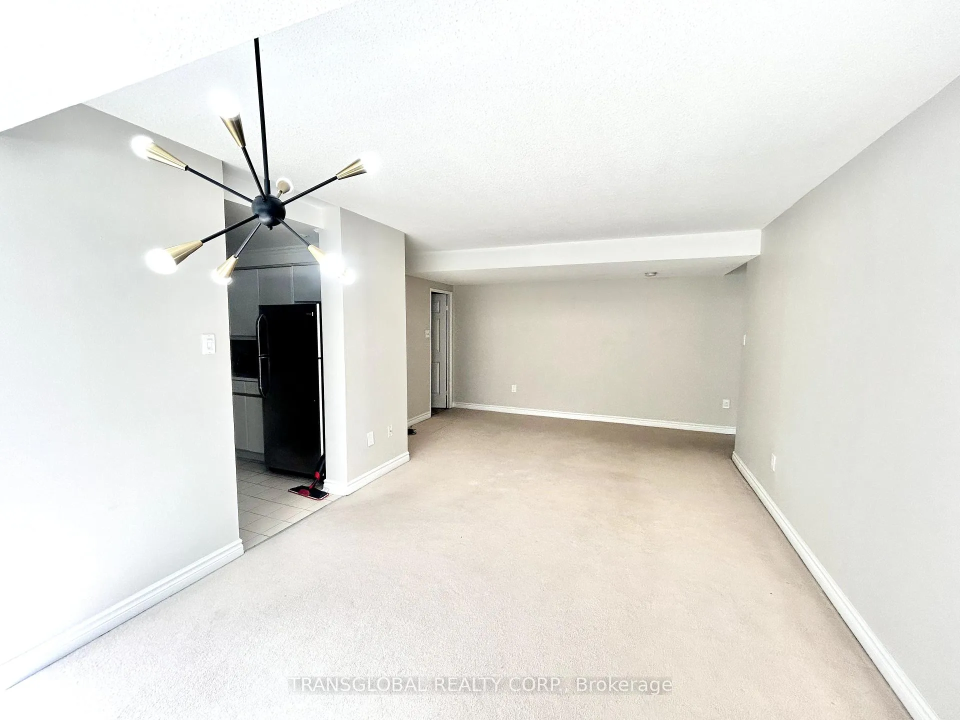 Photo 7 of Unit 219, 333 Clark Avenue W, Vaughan, Crestwood-Springfarm-Yorkhill — HOMEH