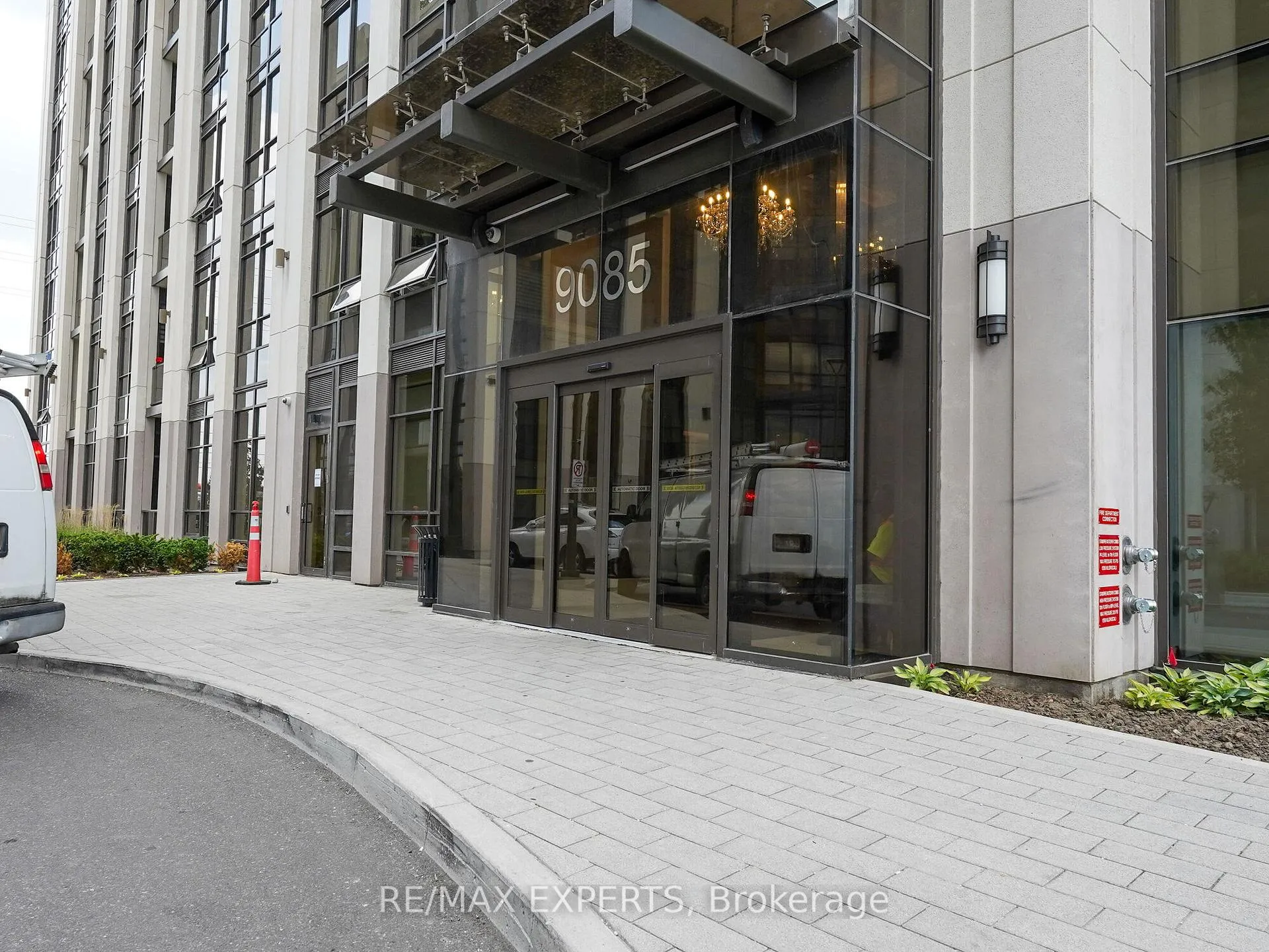 Photo 3 of Unit 502, 9085 Jane Street N, Vaughan, Concord — HOMEH