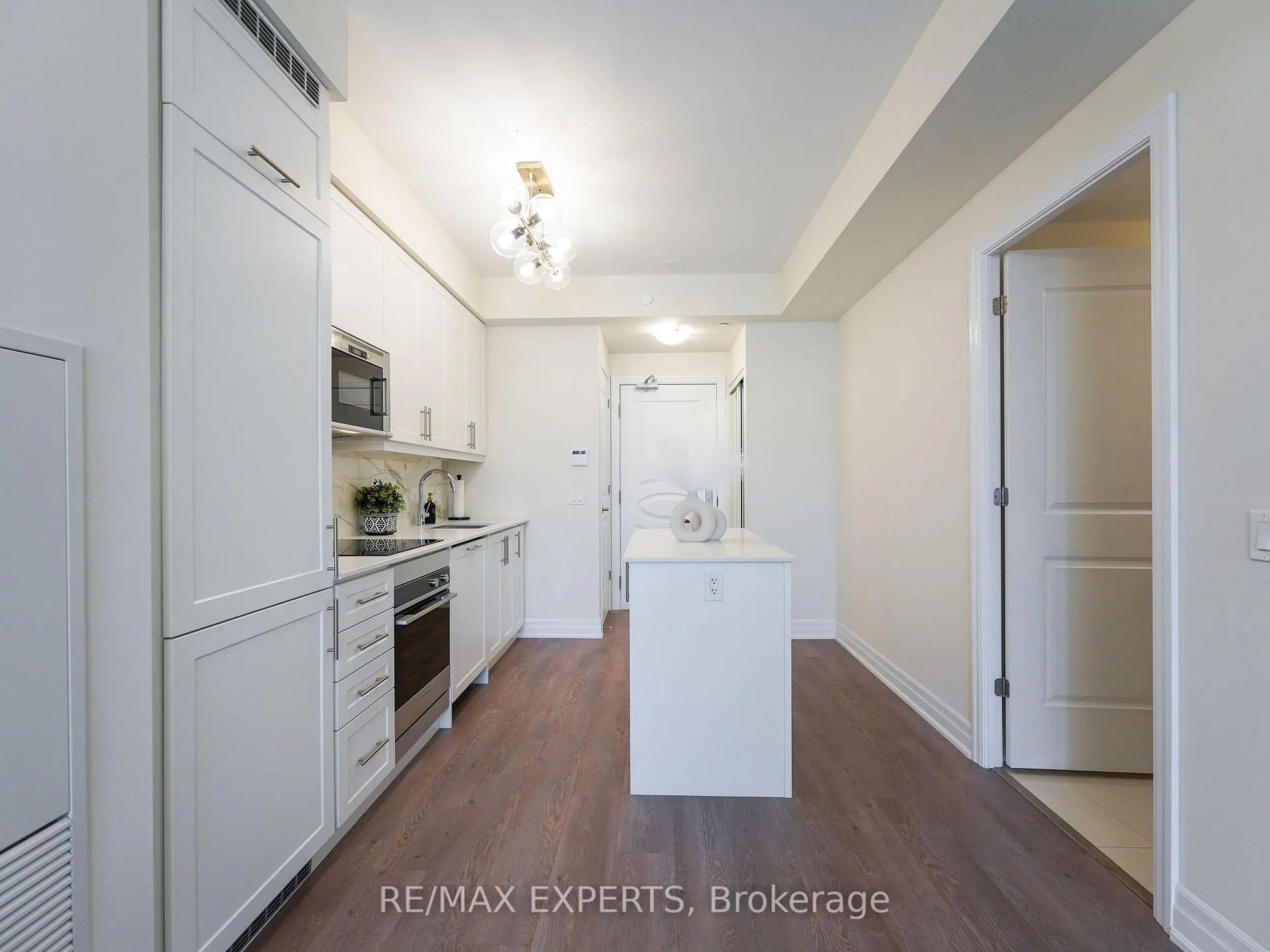 Photo 14 of Unit 502, 9085 Jane Street N, Vaughan, Concord — HOMEH