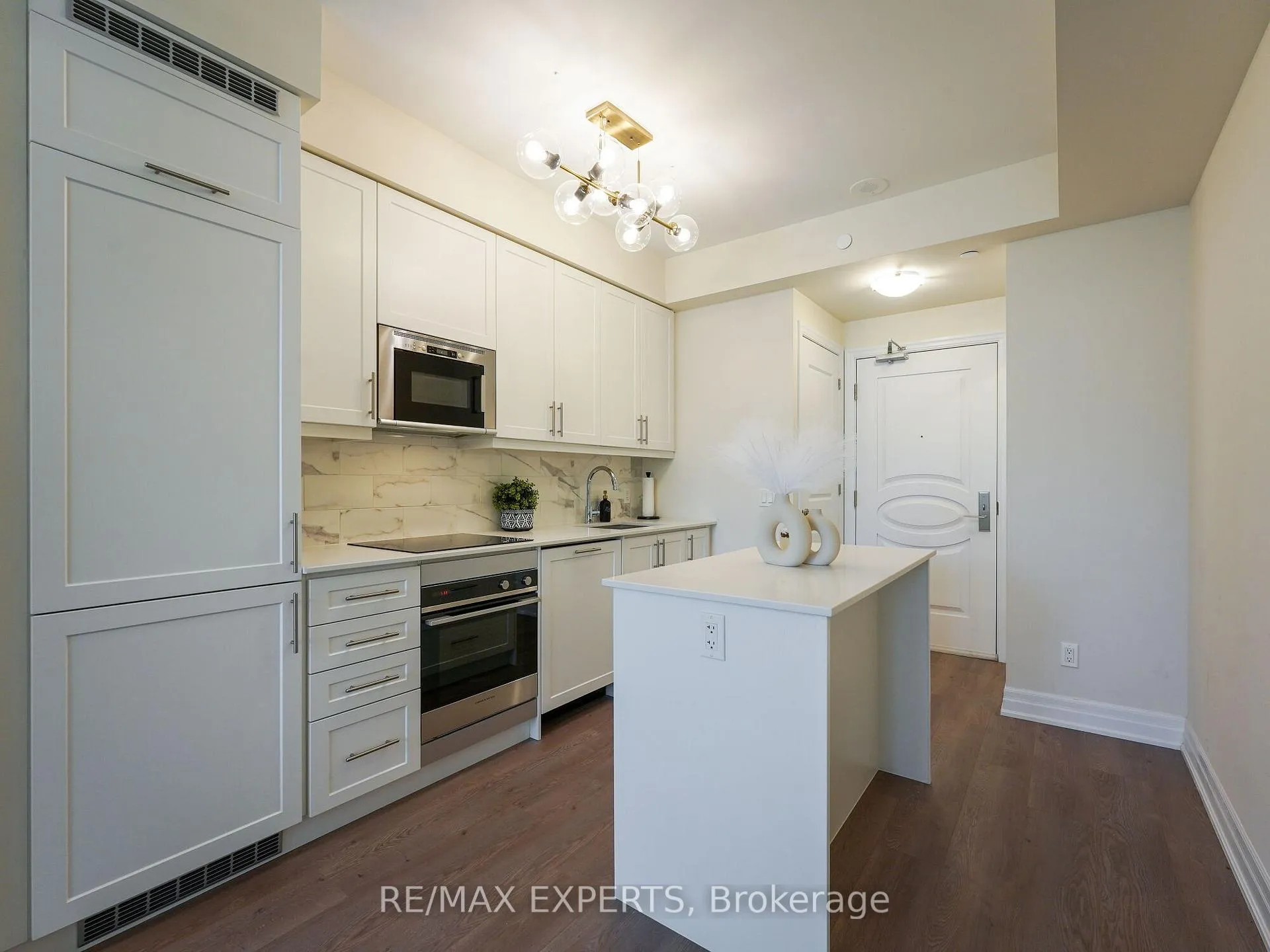 Photo 15 of Unit 502, 9085 Jane Street N, Vaughan, Concord — HOMEH