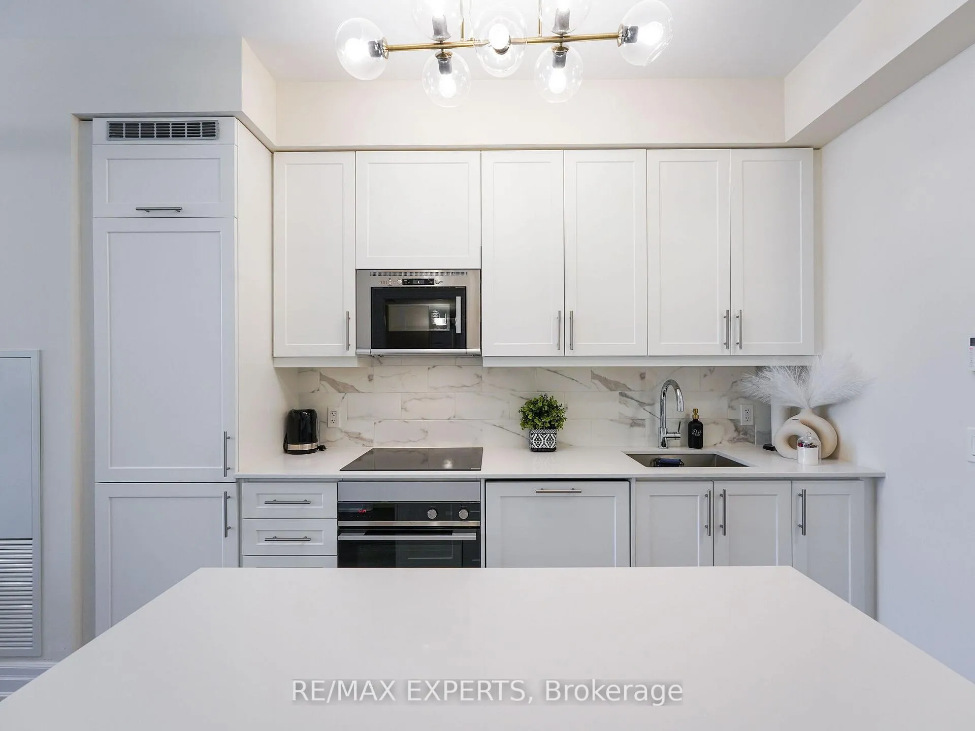 Photo 16 of Unit 502, 9085 Jane Street N, Vaughan, Concord — HOMEH