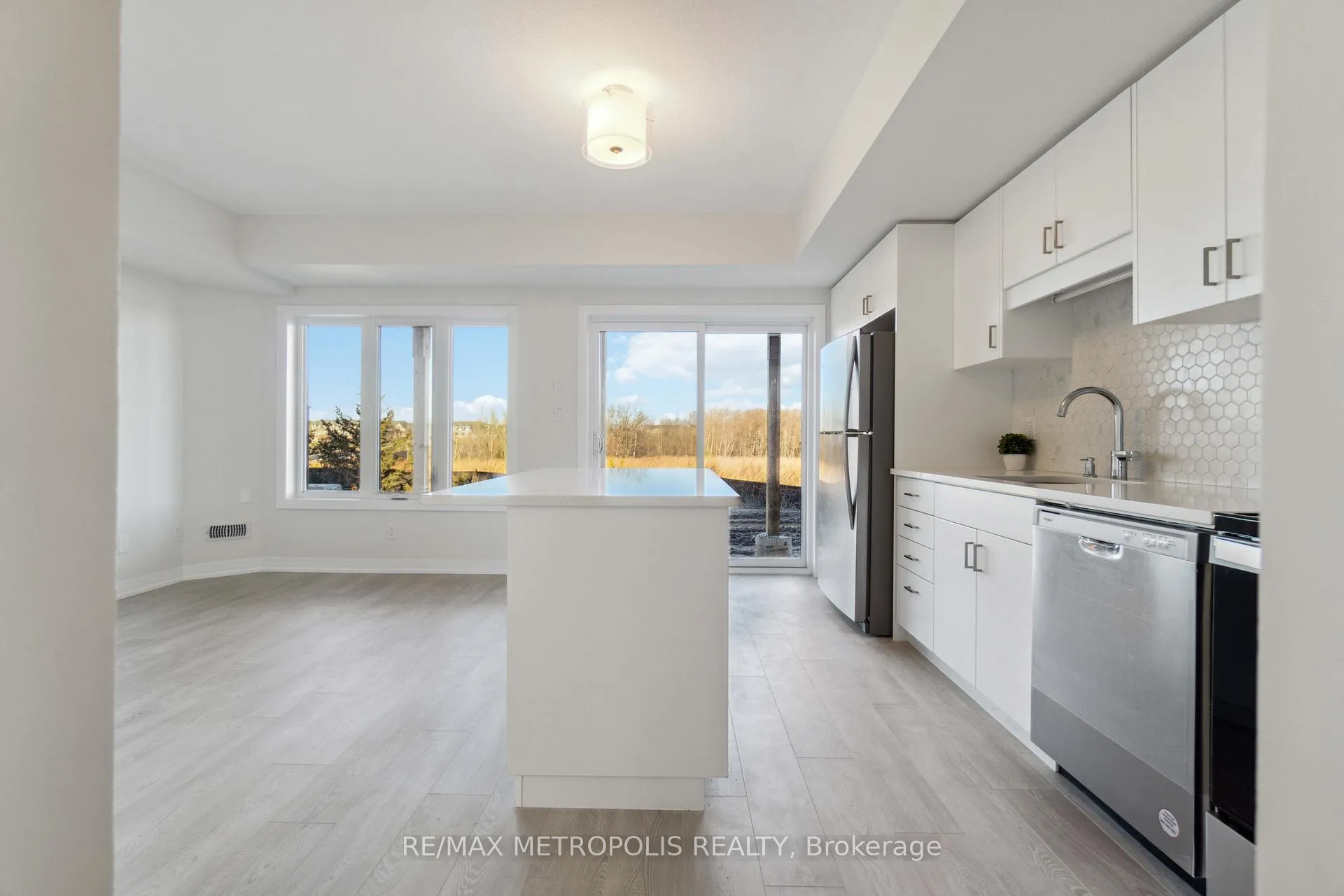 Photo 7 of Unit 27, 15 Stauffer Woods Trail, Kitchener — HOMEH