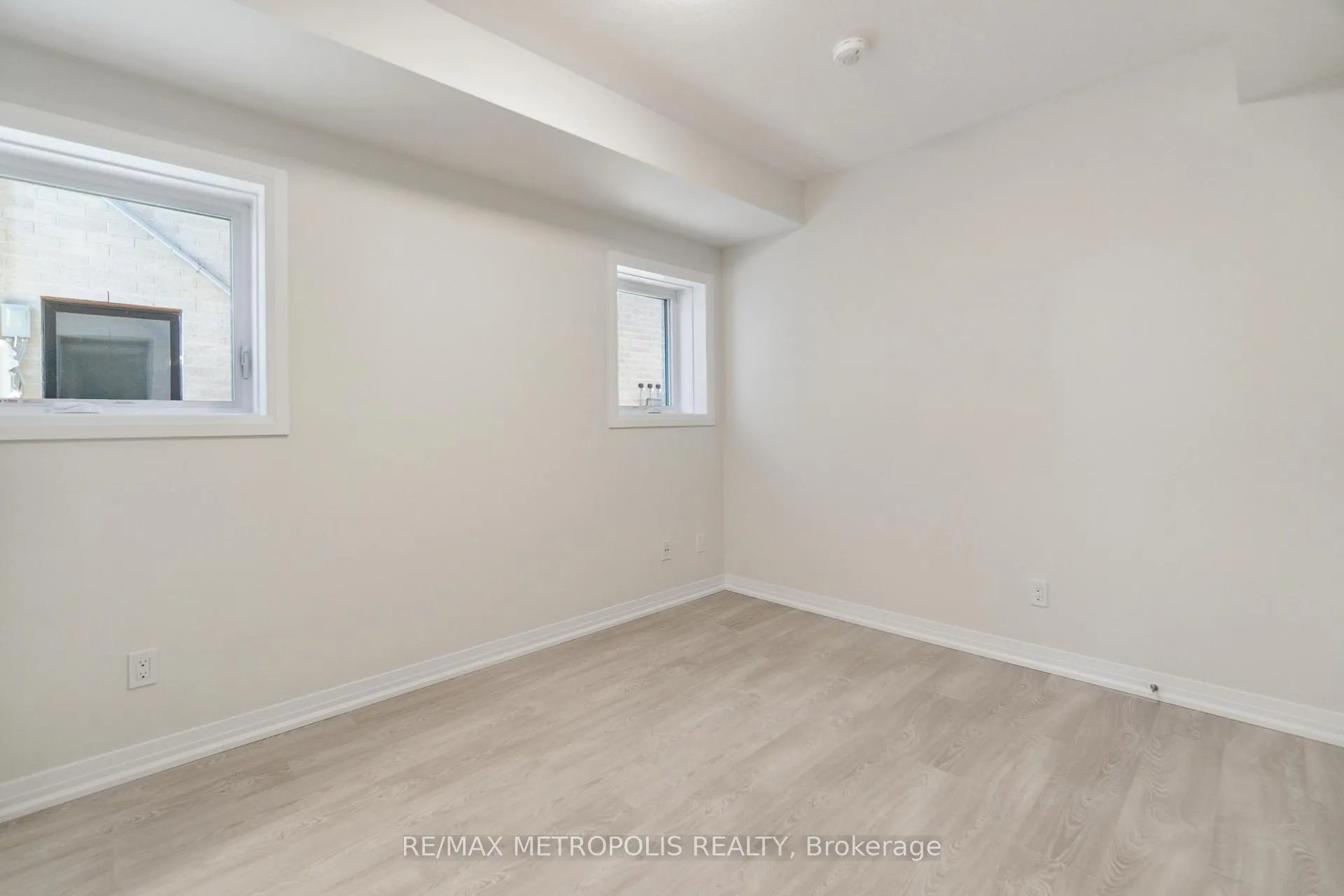 Photo 29 of Unit 27, 15 Stauffer Woods Trail, Kitchener — HOMEH