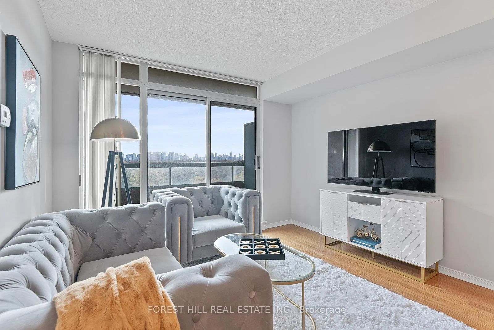 Photo 13 of Unit Ph403, 5 Emerald Lane, Vaughan, Crestwood-Springfarm-Yorkhill — HOMEH