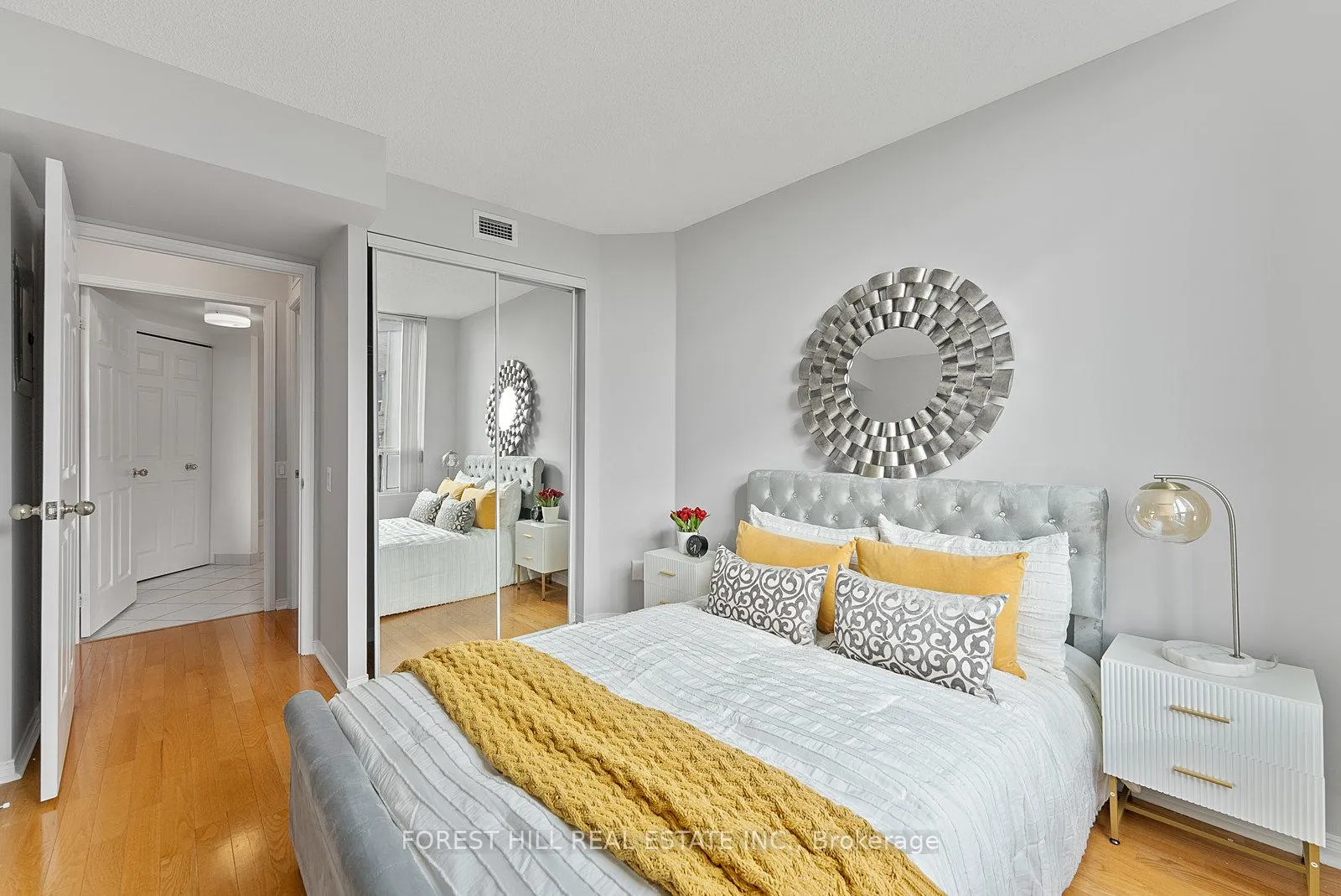 Photo 20 of Unit Ph403, 5 Emerald Lane, Vaughan, Crestwood-Springfarm-Yorkhill — HOMEH