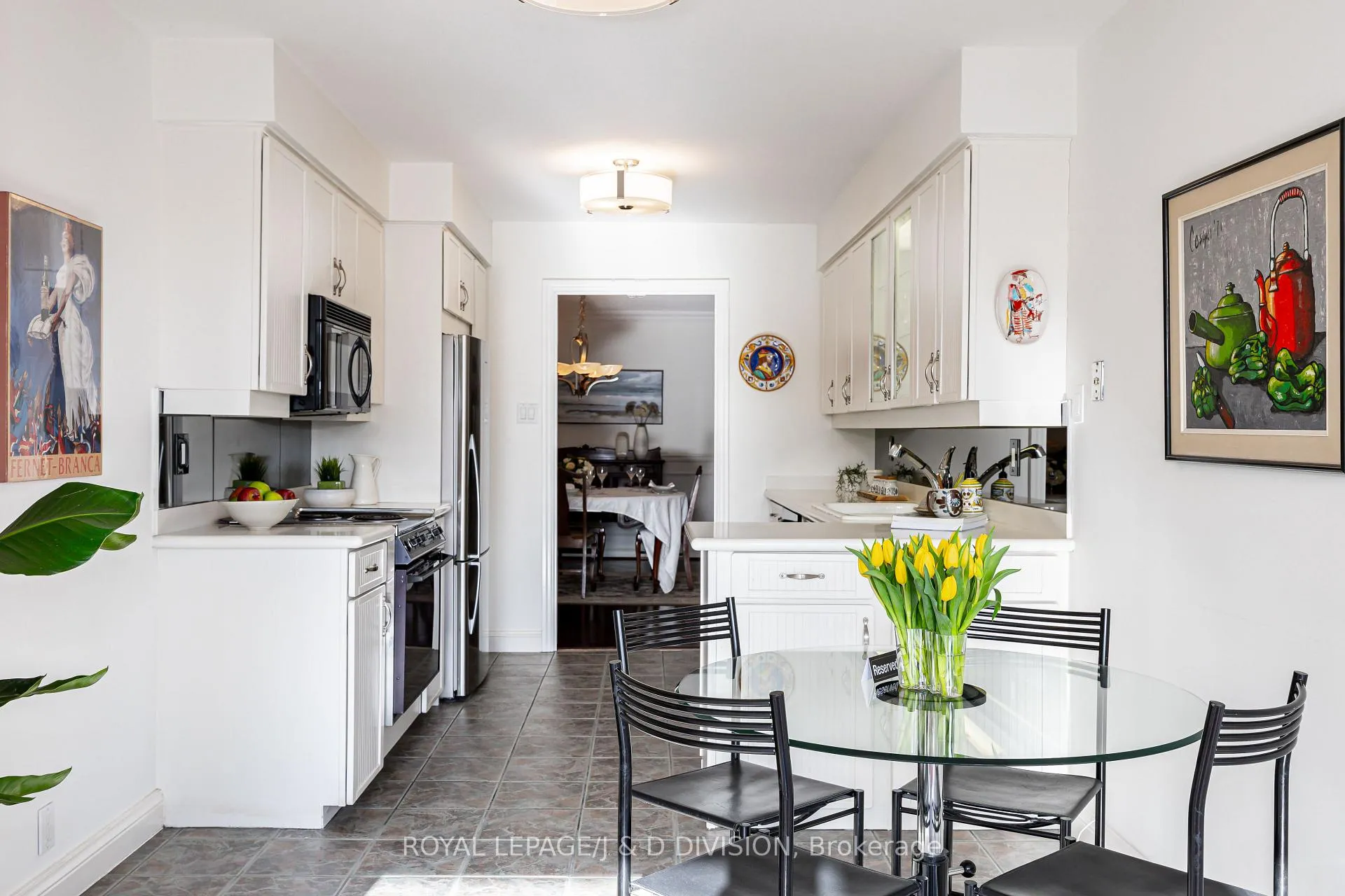Photo 6 of Unit 607, 3800 Yonge Street, Toronto, Bedford Park-Nortown — HOMEH