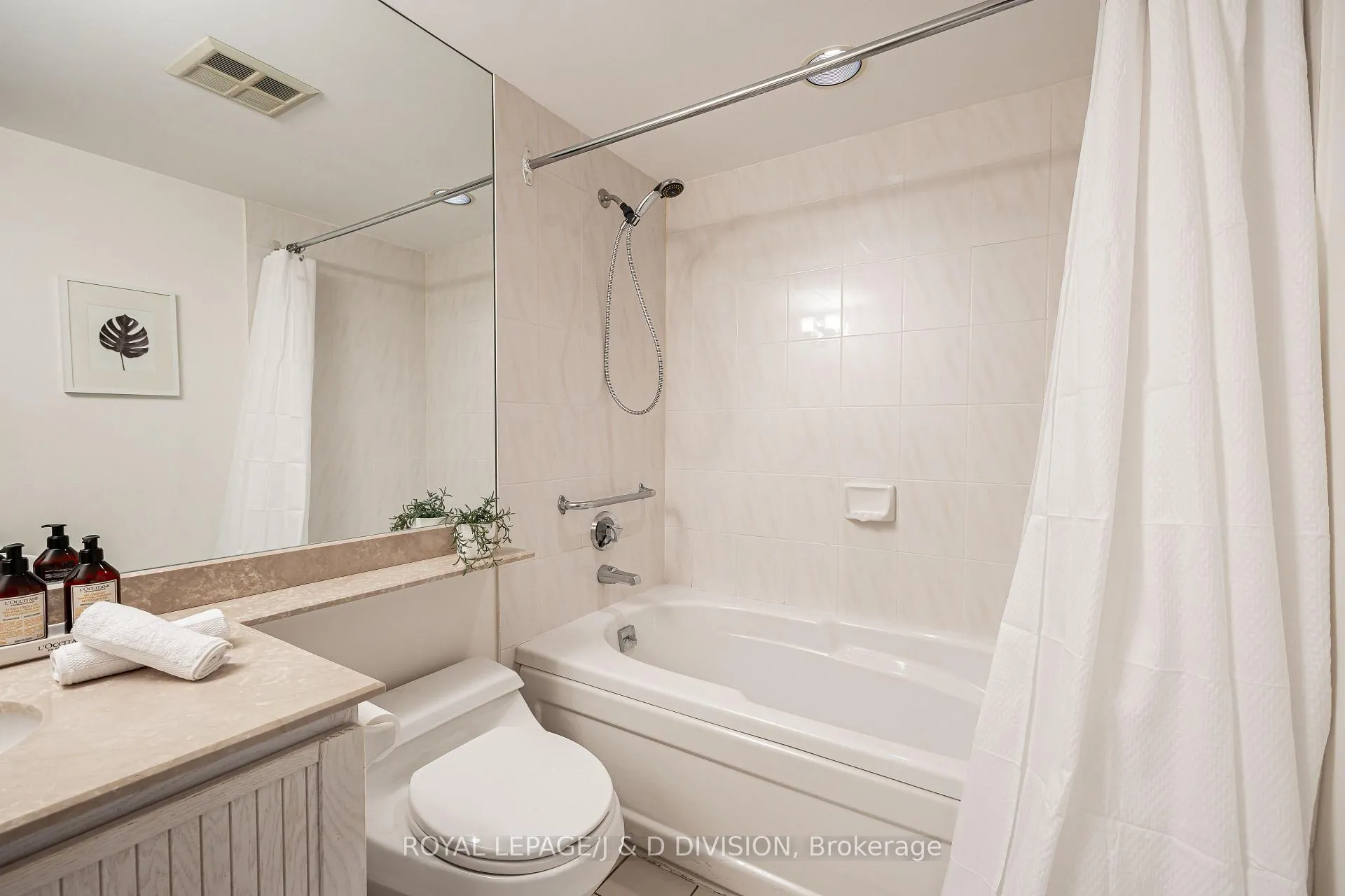 Photo 21 of Unit 607, 3800 Yonge Street, Toronto, Bedford Park-Nortown — HOMEH