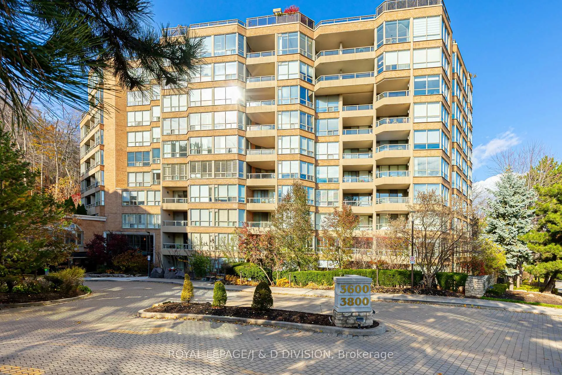 Photo 33 of Unit 607, 3800 Yonge Street, Toronto, Bedford Park-Nortown — HOMEH