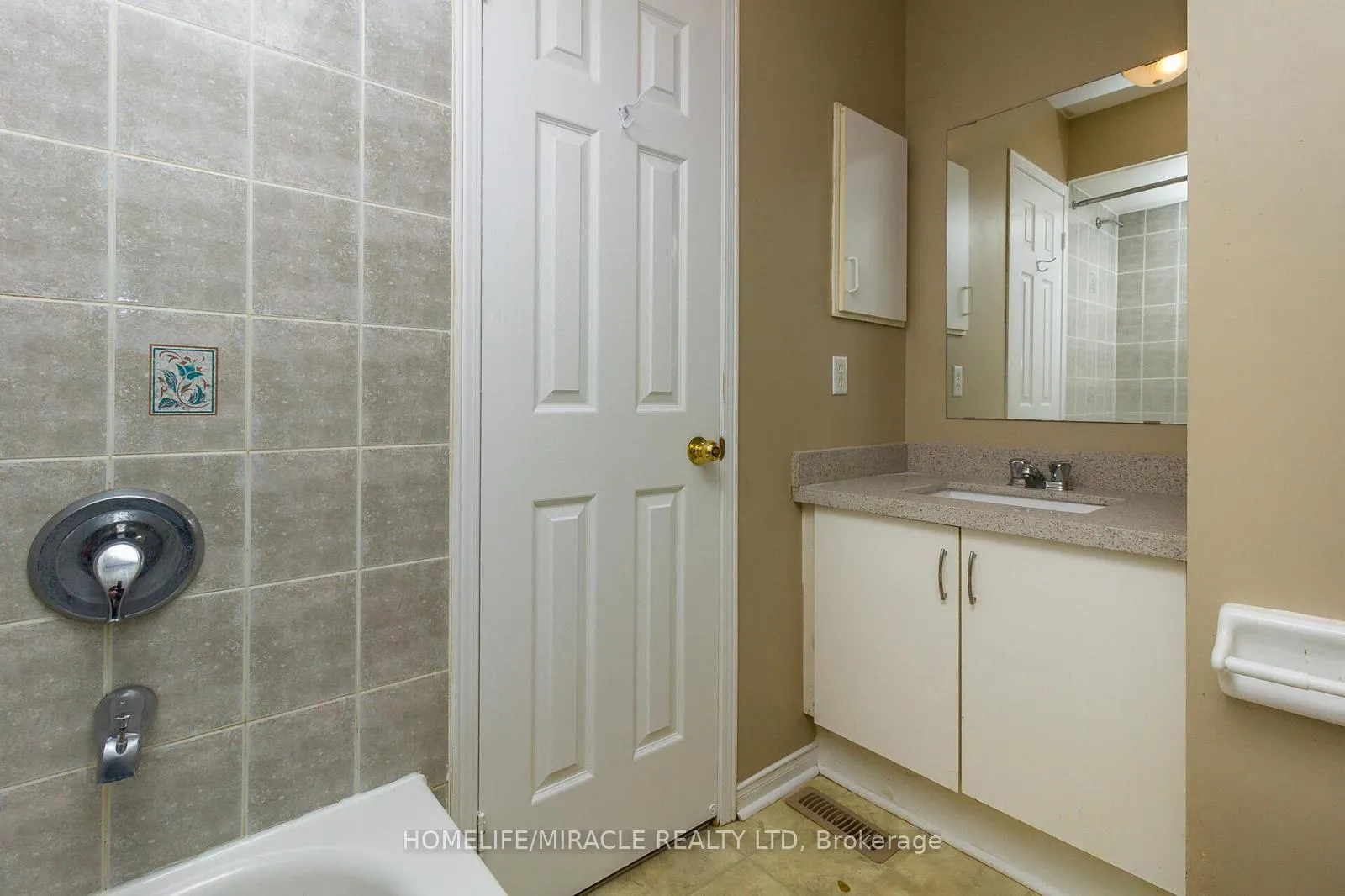 Photo 15 of 6 Sinclair Court, Brampton, Brampton West — HOMEH