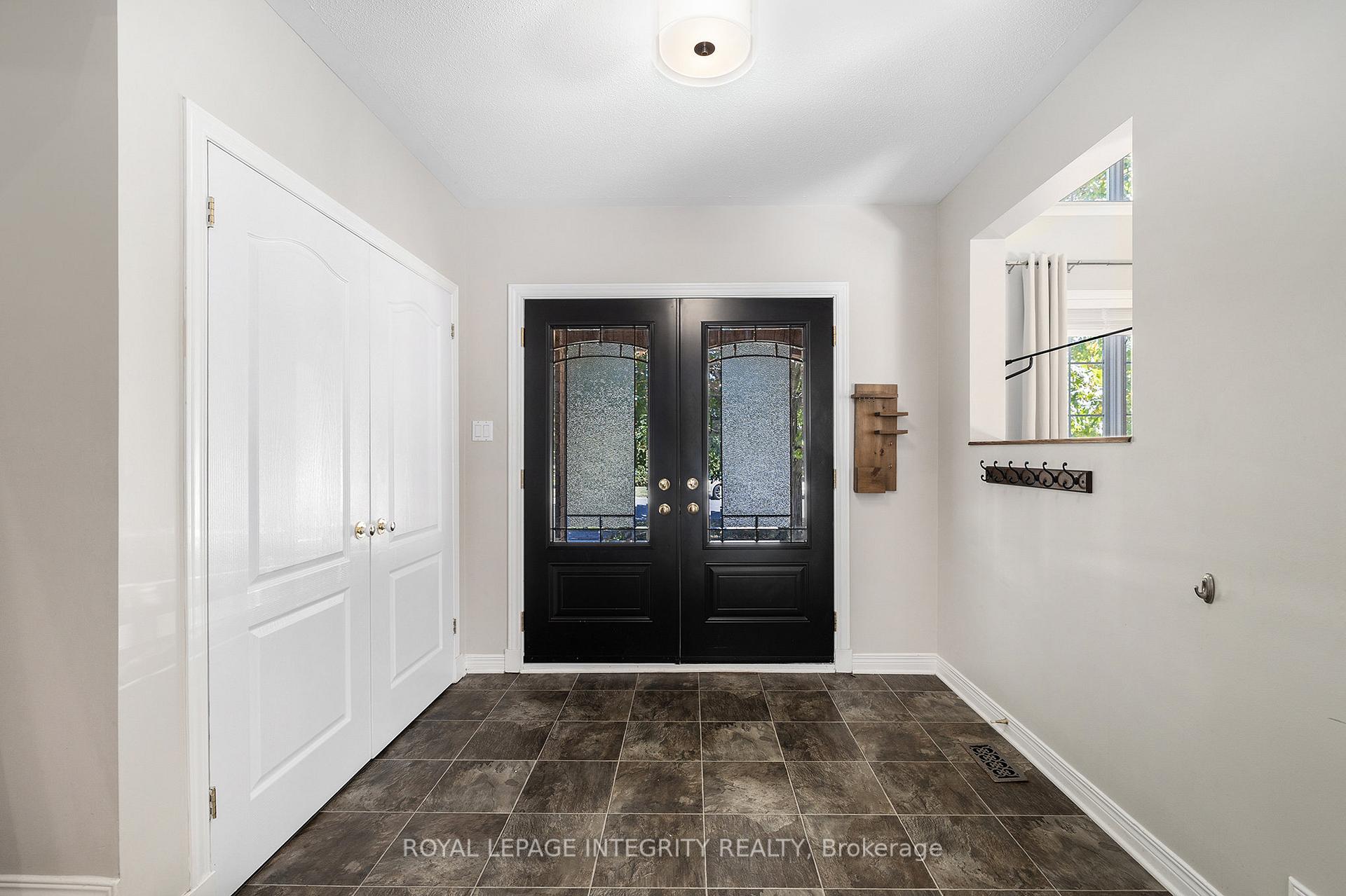 Photo 4 of 10 Maybrook Place, Ottawa, Barrhaven East — HOMEH