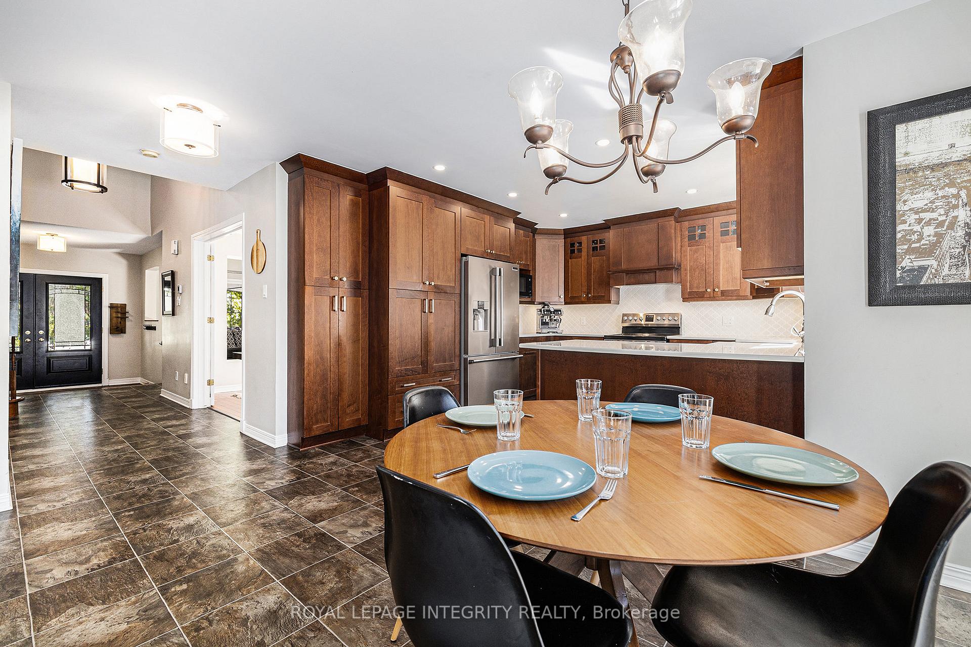 Photo 14 of 10 Maybrook Place, Ottawa, Barrhaven East — HOMEH