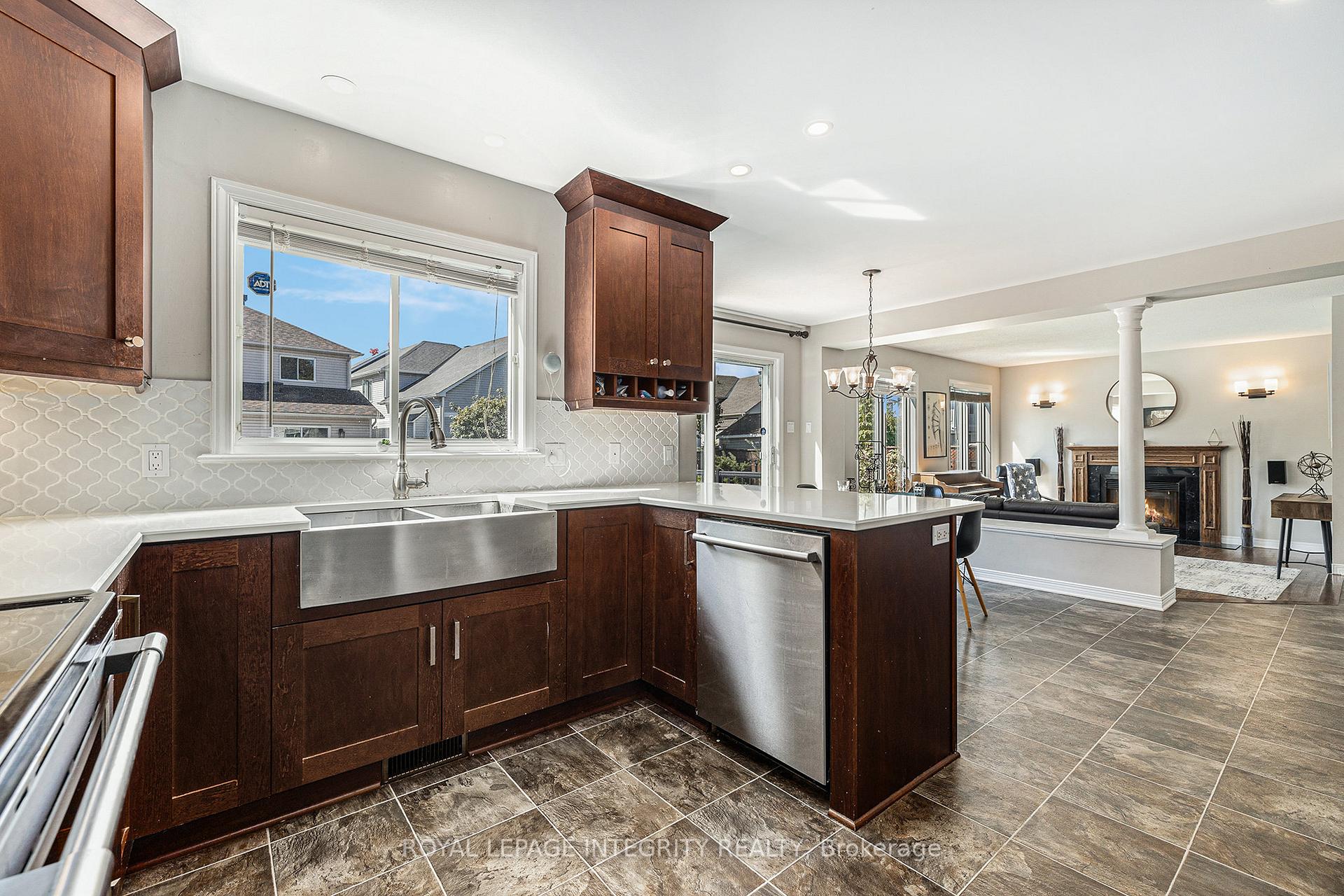 Photo 16 of 10 Maybrook Place, Ottawa, Barrhaven East — HOMEH