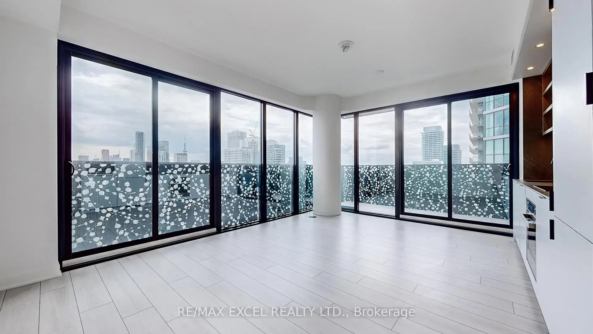 Photo 6 of Unit 3606, 55 Charles Street E, Toronto, Church-Yonge Corridor — HOMEH