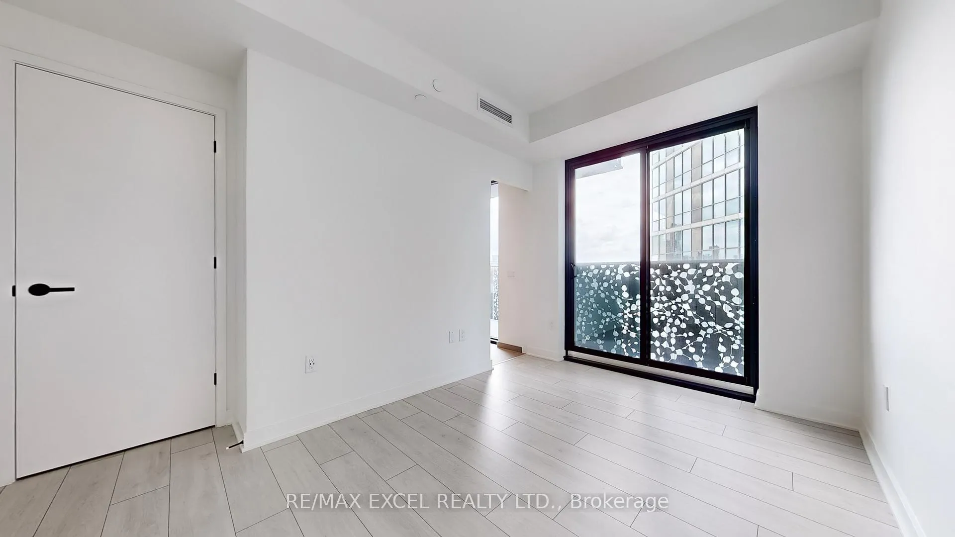 Photo 14 of Unit 3606, 55 Charles Street E, Toronto, Church-Yonge Corridor — HOMEH