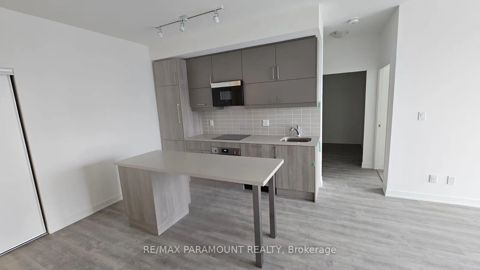 Photo 3 of Unit 1607, 8119 Birchmount Road, Markham, Unionville — HOMEH
